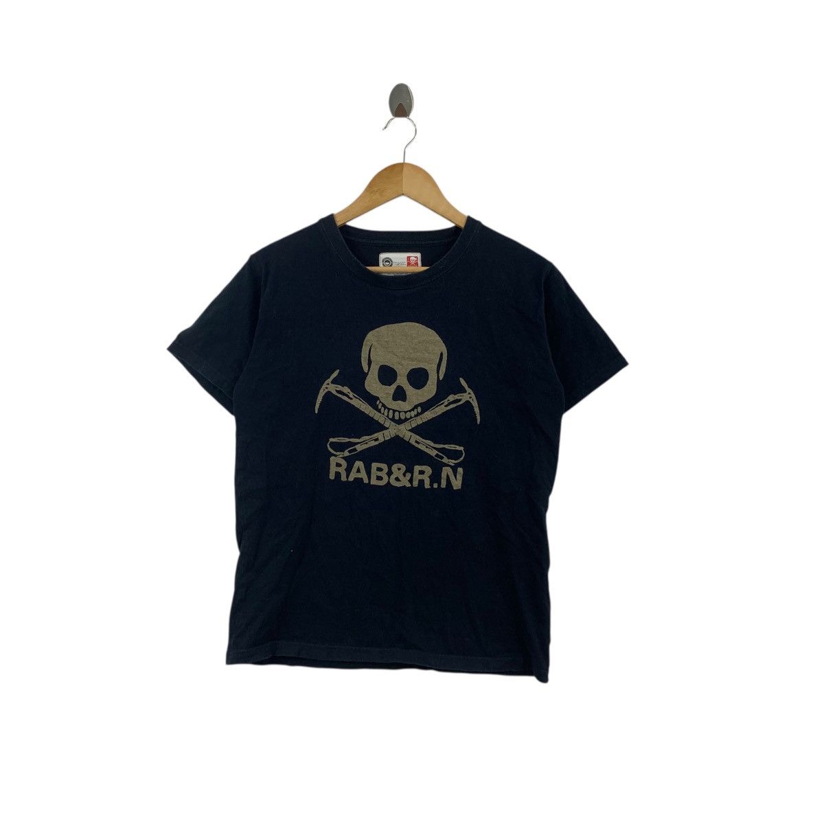 Paul Smith PAUL SMITH R. NEWBOLD x RAB Skull Bones Tee Shirt Top Size US L / EU 52-54 / 3 - 1 Thumbnail