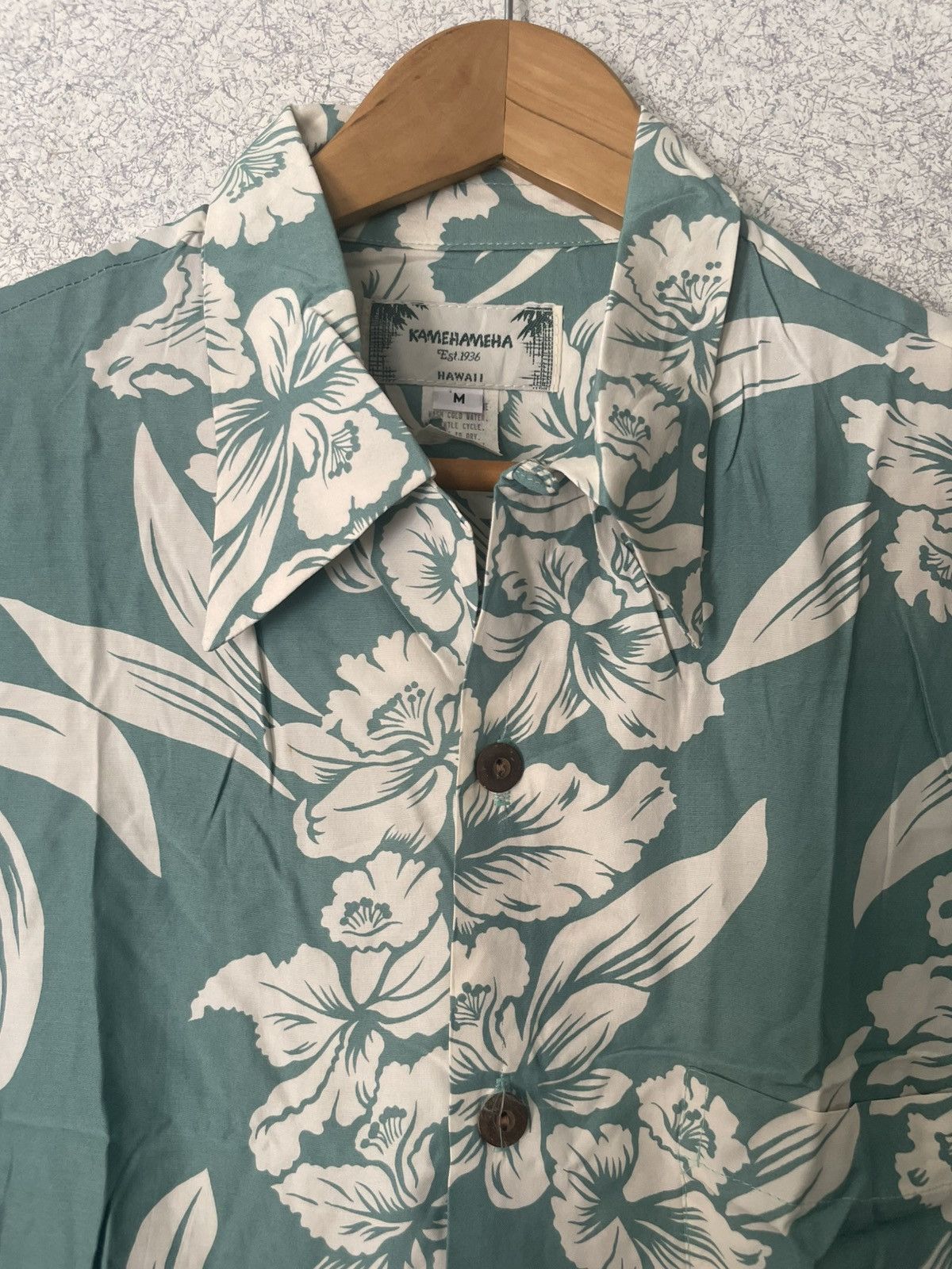 Vintage Kamehameha Hawaii shirt 100rayon Size US M / EU 48-50 / 2 - 5 Thumbnail