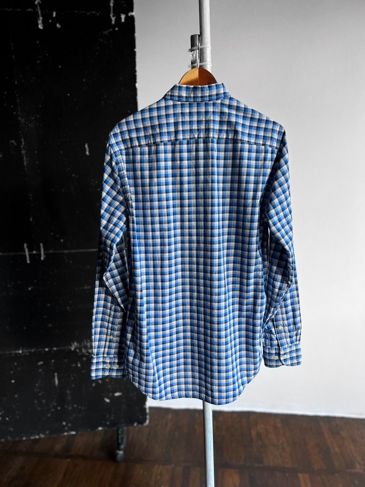 Designer × Tommy Hilfiger Tommy Hilfiger Blue White Checked Long Sleeve Button Shirt Size US M / EU 48-50 / 2 - 3 Thumbnail