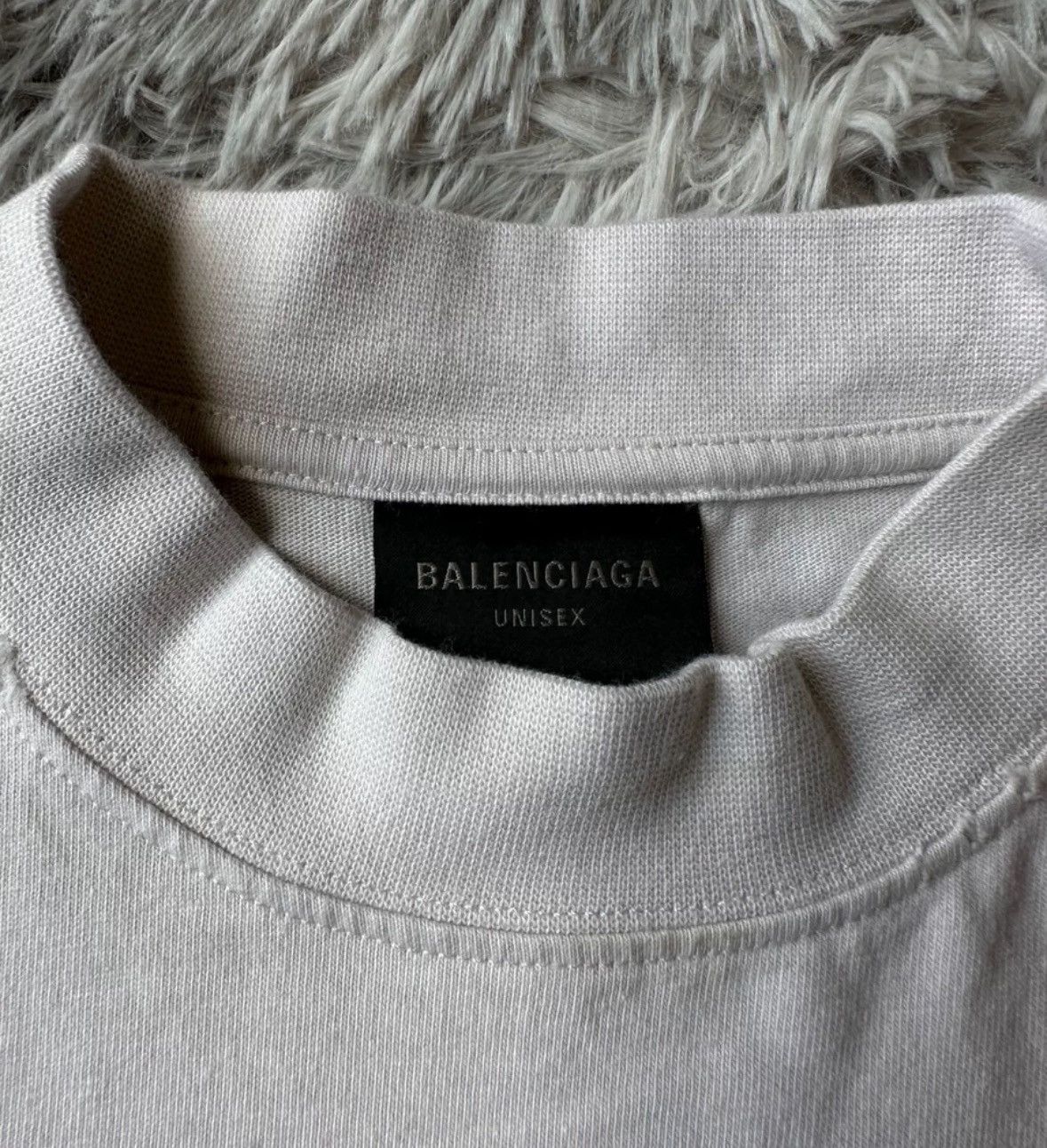 Balenciaga Balenciaga beige apple embroidery Be short sleeved shirt Size US M / EU 48-50 / 2 - 5 Thumbnail