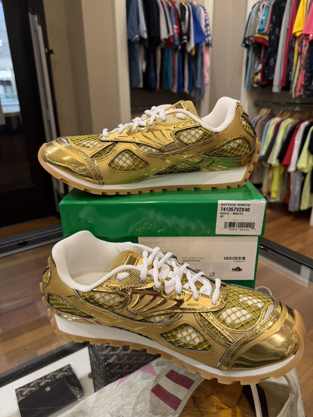 Bottega Veneta Bottega Veneta Orbit Sneaker - Gold/White Size US 9 / EU 42 - 2 Thumbnail