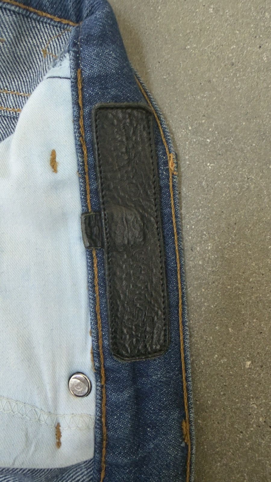 Chrome Hearts SUPER RARE! Chrome Hearts Levi's 517 Black Cross Patch Jeans Size US 33 - 7 Thumbnail