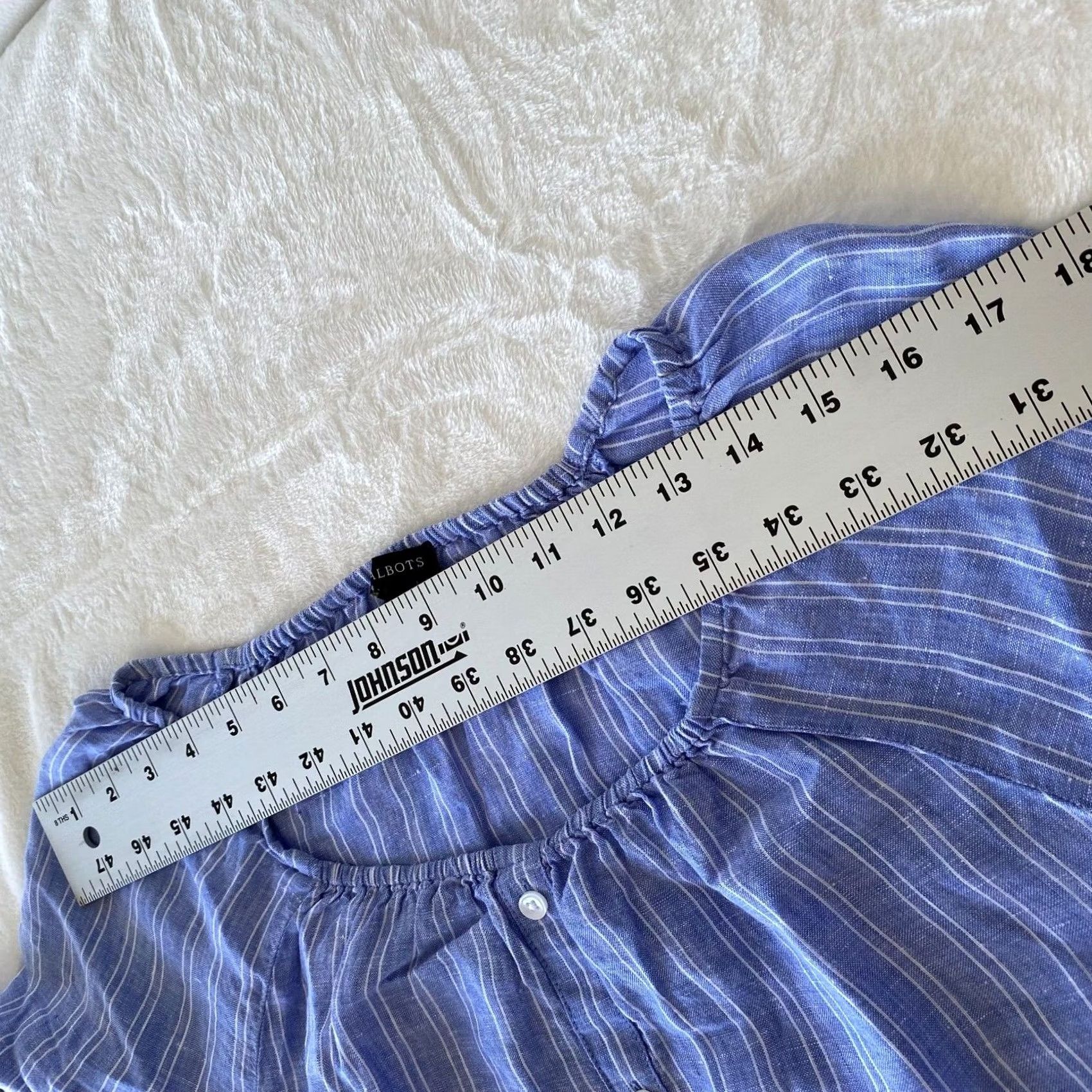 Talbots Talbots Top Women's Small Blue White Striped Linen Off Shoulder Button Front Shirt Womens Small Blue White Striped Linen Off Shoulder Button Front Size S / US 4 / IT 40 - 6 Thumbnail