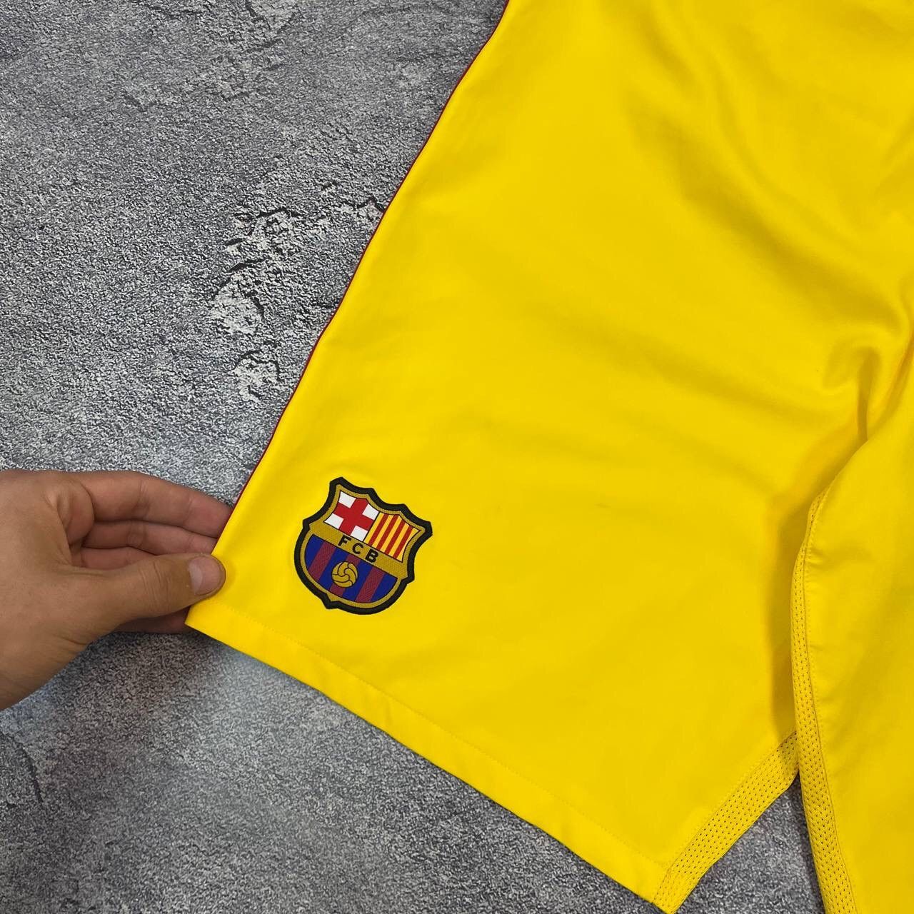 Nike Vintage Yellow Nike Fc Barcelona Away 2012/2013 Shorts Size US 31 - 11 Thumbnail