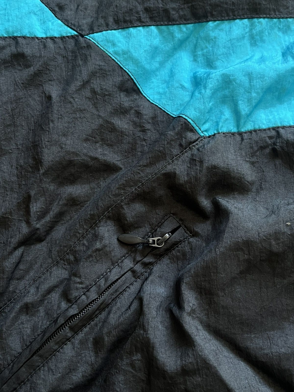 Adidas Adidas Sz L (M) Made in Taiwan Vintage 1990s Rare Size US L / EU 52-54 / 3 - 7 Thumbnail