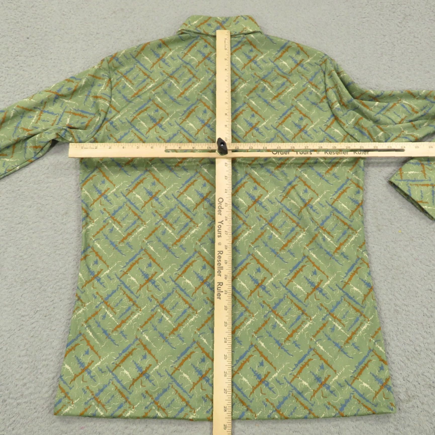 Vintage VINTAGE Donegal Shirt Mens Medium 70s Green Dagger Collar Barbwire Print Disco Crew Size US M / EU 48-50 / 2 - 7 Thumbnail
