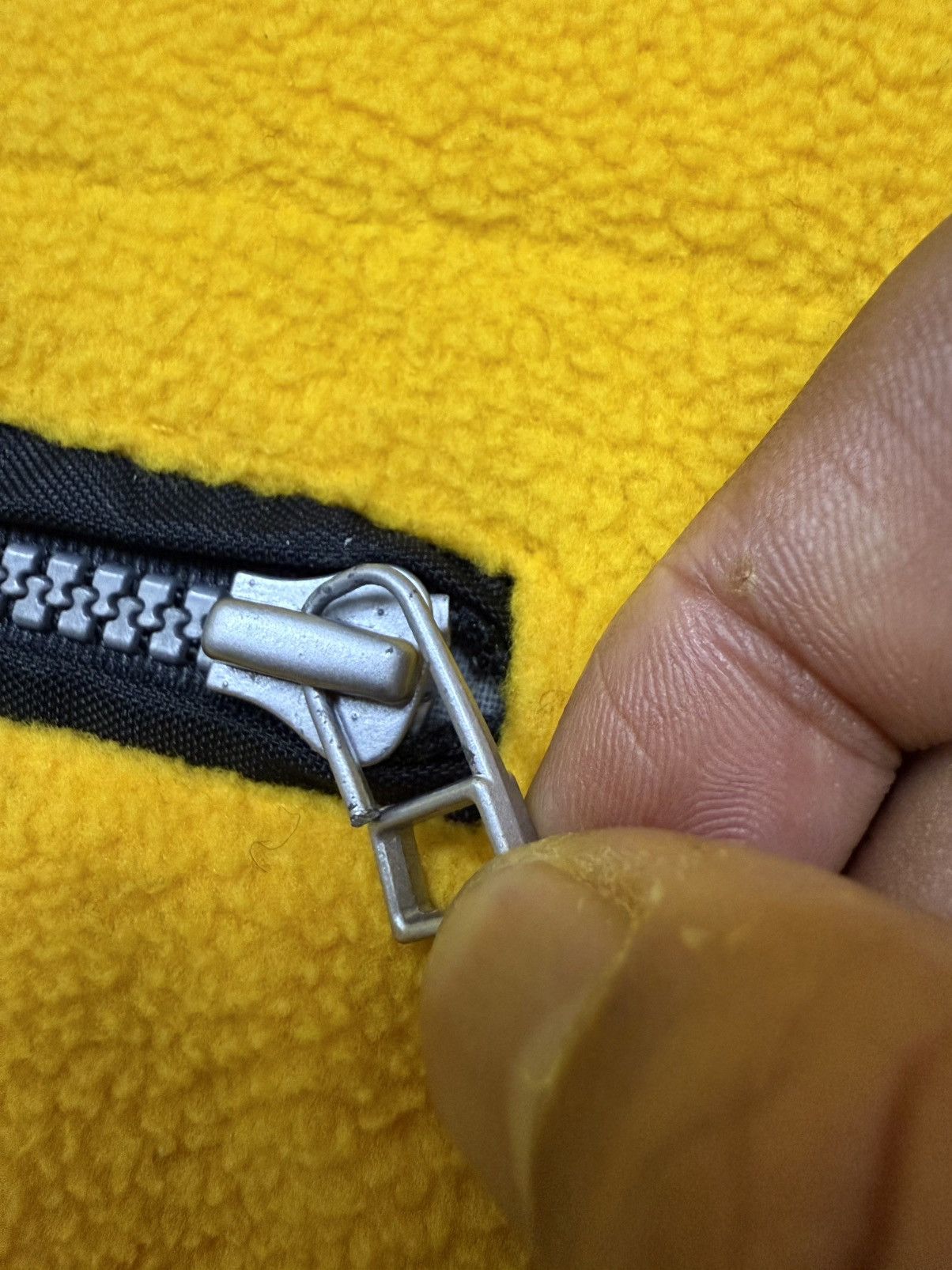 Marlboro × Sports Specialties × Vintage Vintage Marlboro Fleece Zip Up Sweater Jacket Size US L / EU 52-54 / 3 - 5 Thumbnail