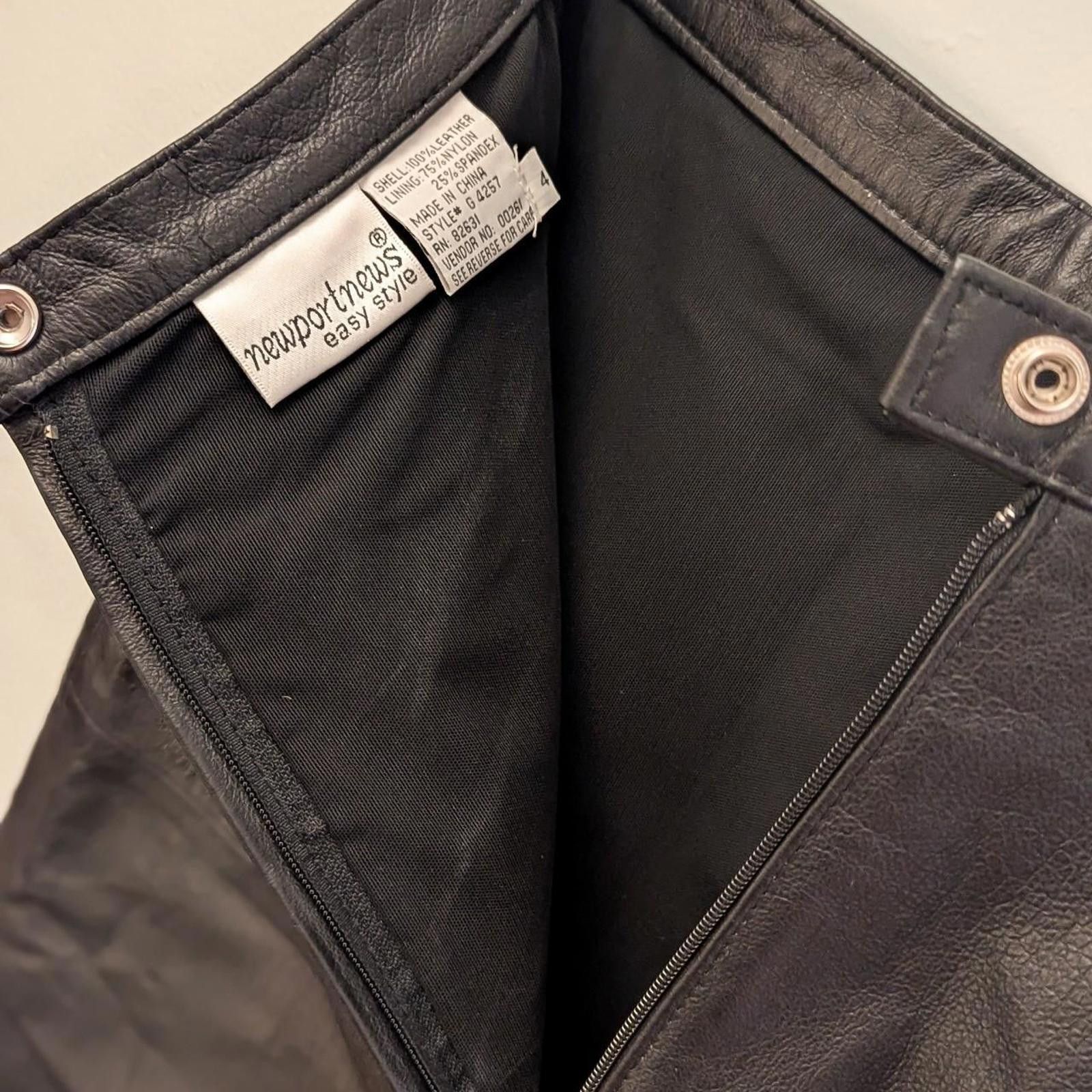Other Vintage Newport News leather pencil mini skirt. Size 27" / US 4 / IT 40 - 5 Thumbnail