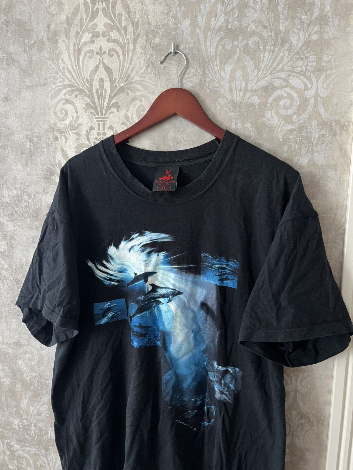 Vintage Vintage 2000s Dream Colours Dolphin Ocean Graphic T-Shirt XL Size US XL / EU 56 / 4 - 2 Thumbnail