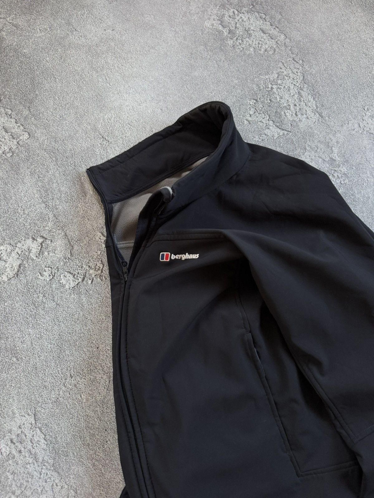 Berghaus Berghaus L Softshell black outdoor jacket gorpcore Size US L / EU 52-54 / 3 - 19 Thumbnail