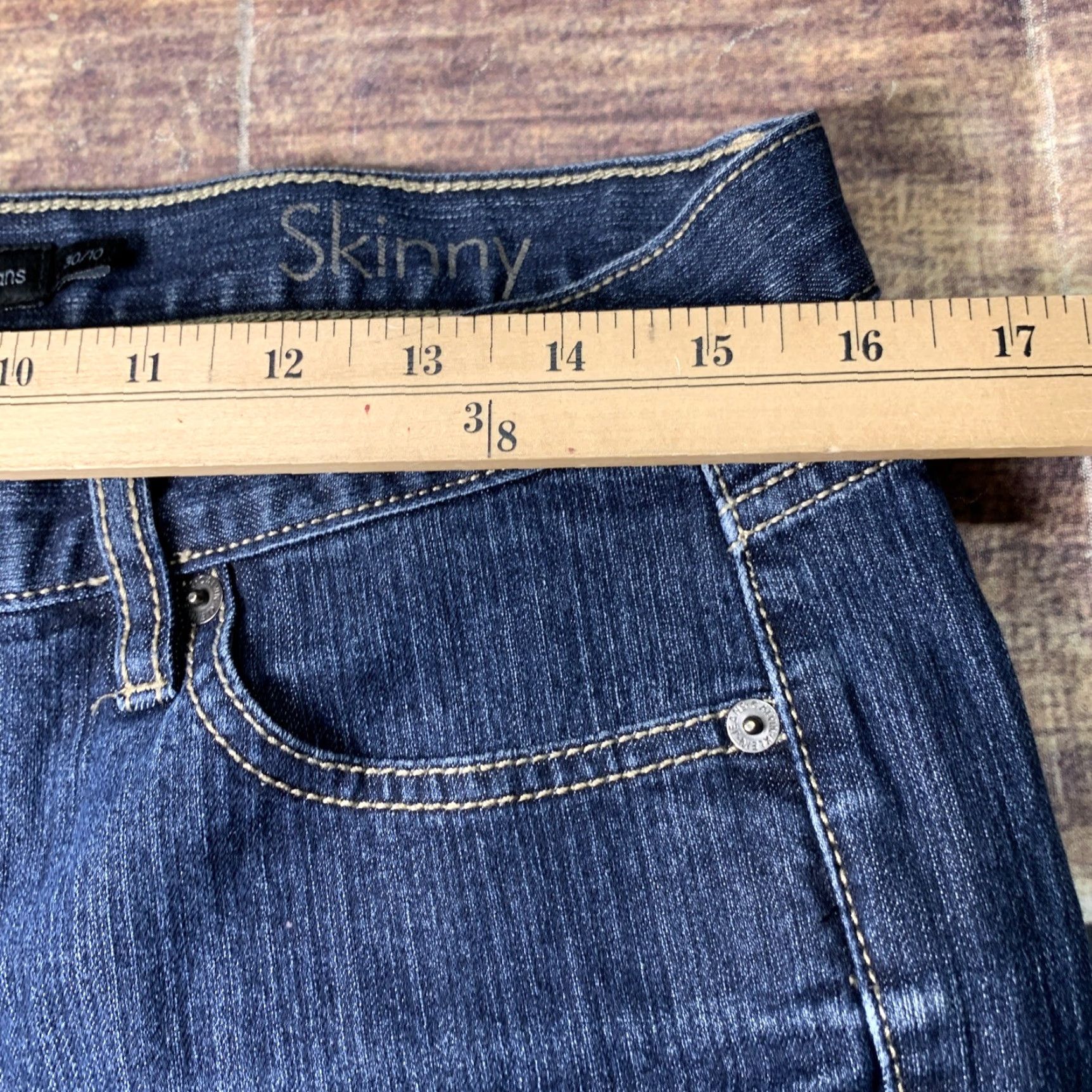 Calvin Klein Calvin Klein Skinny Jeans Women’s Size 34 Regular 31in Inseam Denim Black Stretch 5-Pocket Vintage No-blemish Convenience Slim Rise Mid 8.5-10.5in Size 24" / US 00 / IT 34 - 7 Thumbnail
