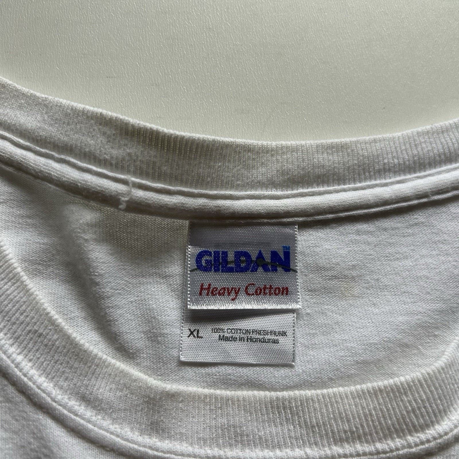 Gildan × Vintage Vintage Banksy Panda With Guns Stencil Graffiti Art Shirt XL Size US XL / EU 56 / 4 - 3 Thumbnail