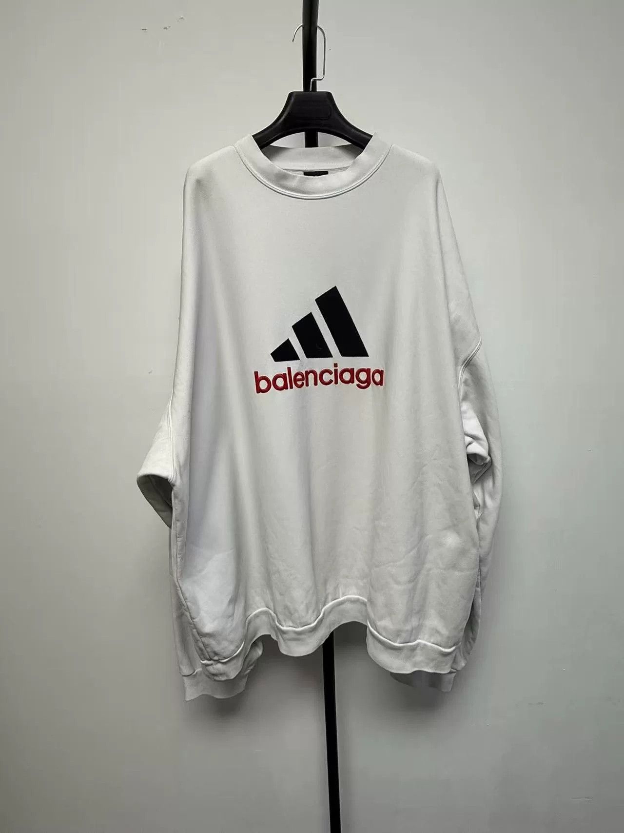 Balenciaga Balenciaga Co-branded Printed Crew Neck Sweatshirt Size US XL / EU 56 / 4 - 1 Thumbnail