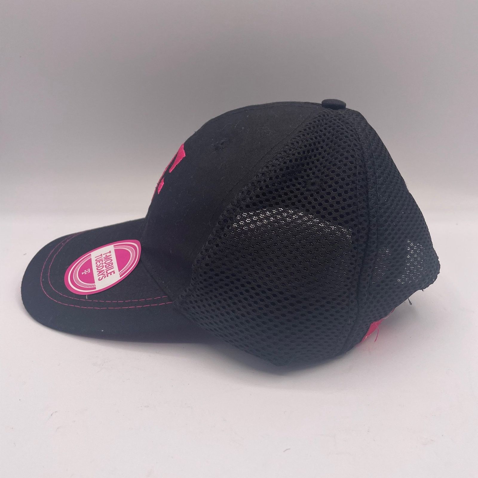 Other T-Mobile Tuesdays Hat Cap Black Pink Mesh Lightweight Unisex Size ONE SIZE - 3 Thumbnail