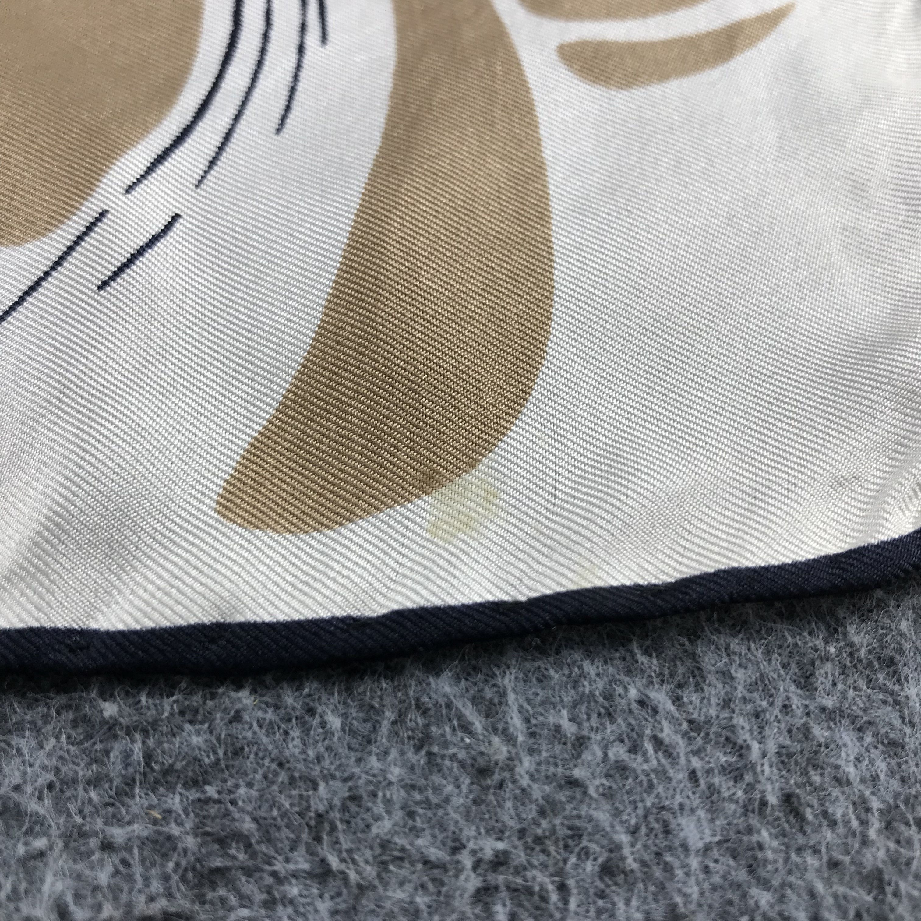 Japanese Brand Vintage Floral Silk Scarf M246 Size ONE SIZE - 6 Thumbnail