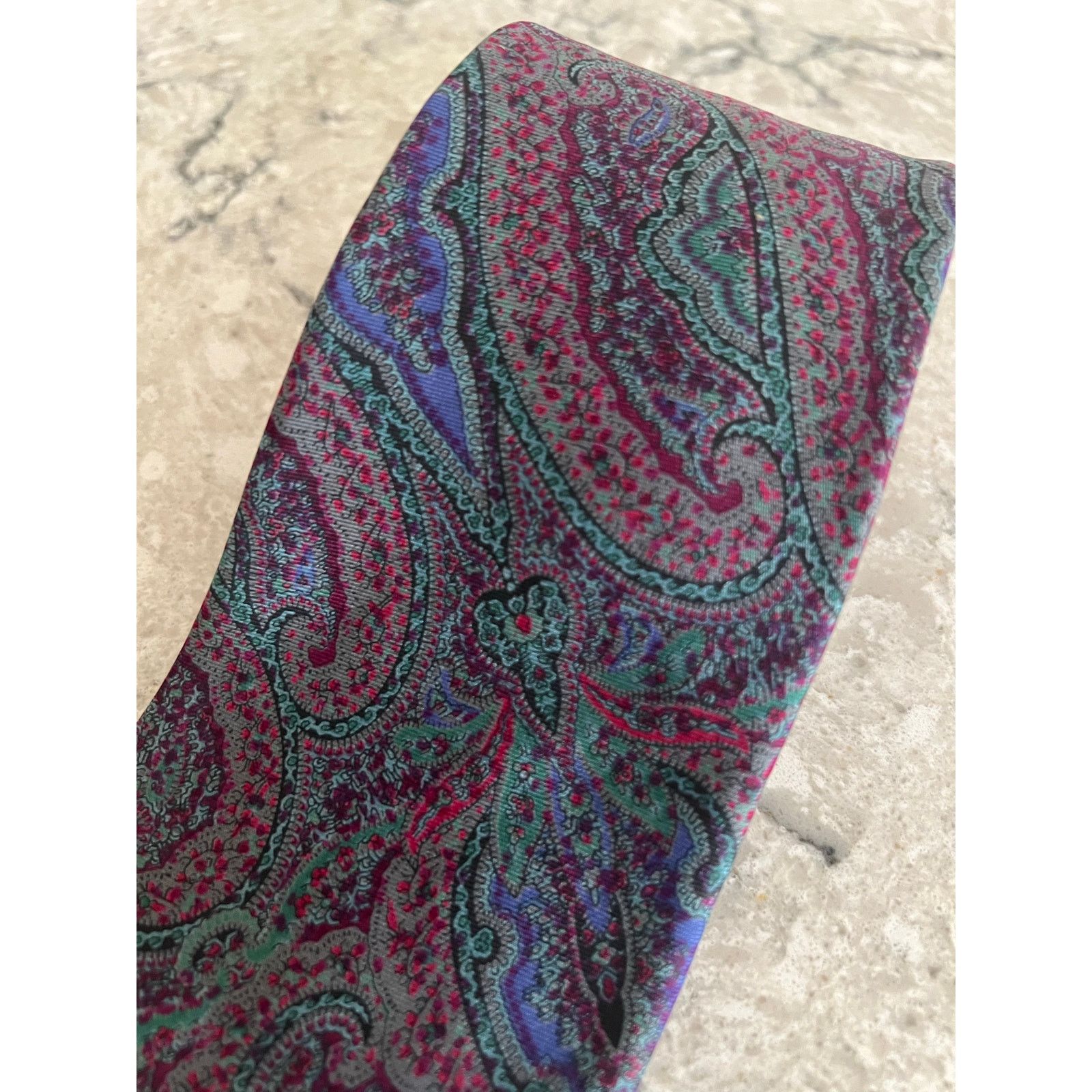 Vintage Claybrooke 100% Silk Neck Tie Hand Made Purple Blue Paisley Size ONE SIZE - 2 Thumbnail