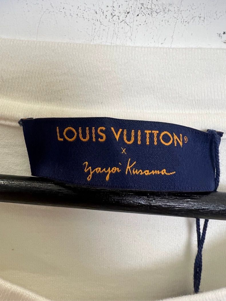 Louis Vuitton Louis Vuitton size 5l Psychedelic floral print short sleev Size US M / EU 48-50 / 2 - 5 Thumbnail