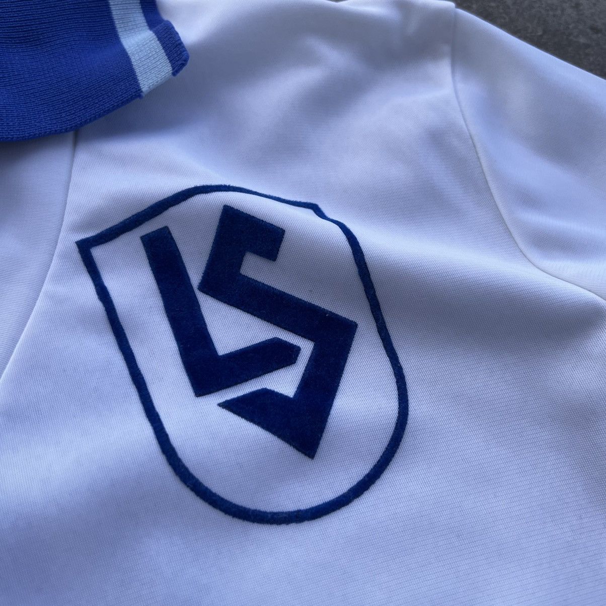 Le Coq Sportif Vintage 1982–83 FC Lausanne-Sport Home Jersey Le Coq Sportif Size US M / EU 48-50 / 2 - 5 Thumbnail