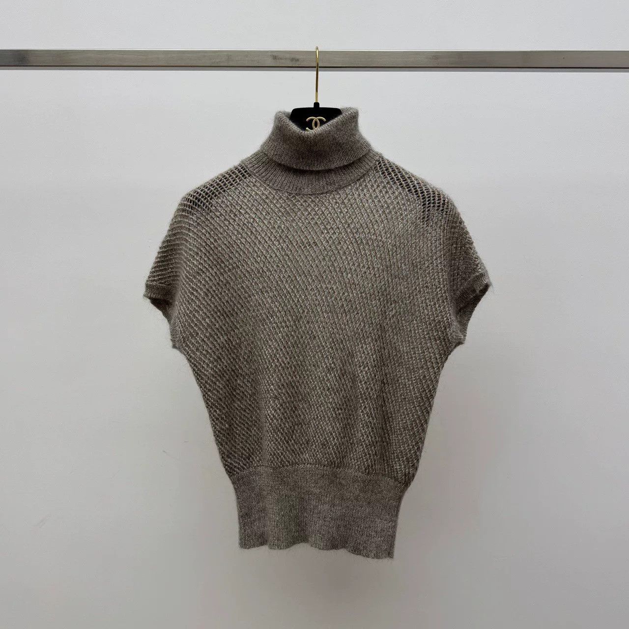 Brunello Cucinelli Brunello Cucinelli Metallic Knit Vest S Size US S / EU 44-46 / 1 - 1 Thumbnail