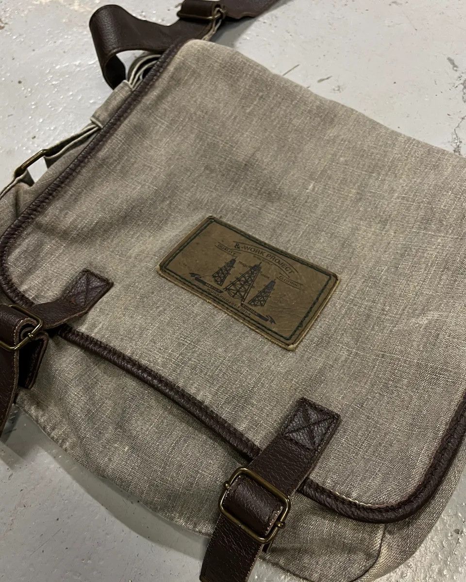 Dolce & Gabbana 2000s Dolce & Gabbana Grey Denim Strap Messenger Bag Size ONE SIZE - 4 Thumbnail