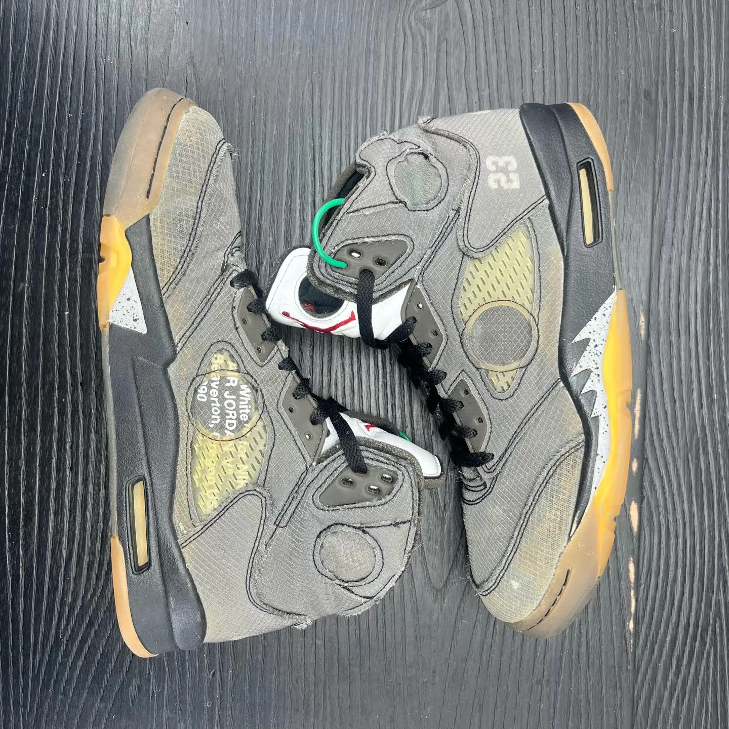 Off-White Off-White Air Jordan 5 Black Wing 45 Size US 12 / EU 45 - 2 Thumbnail
