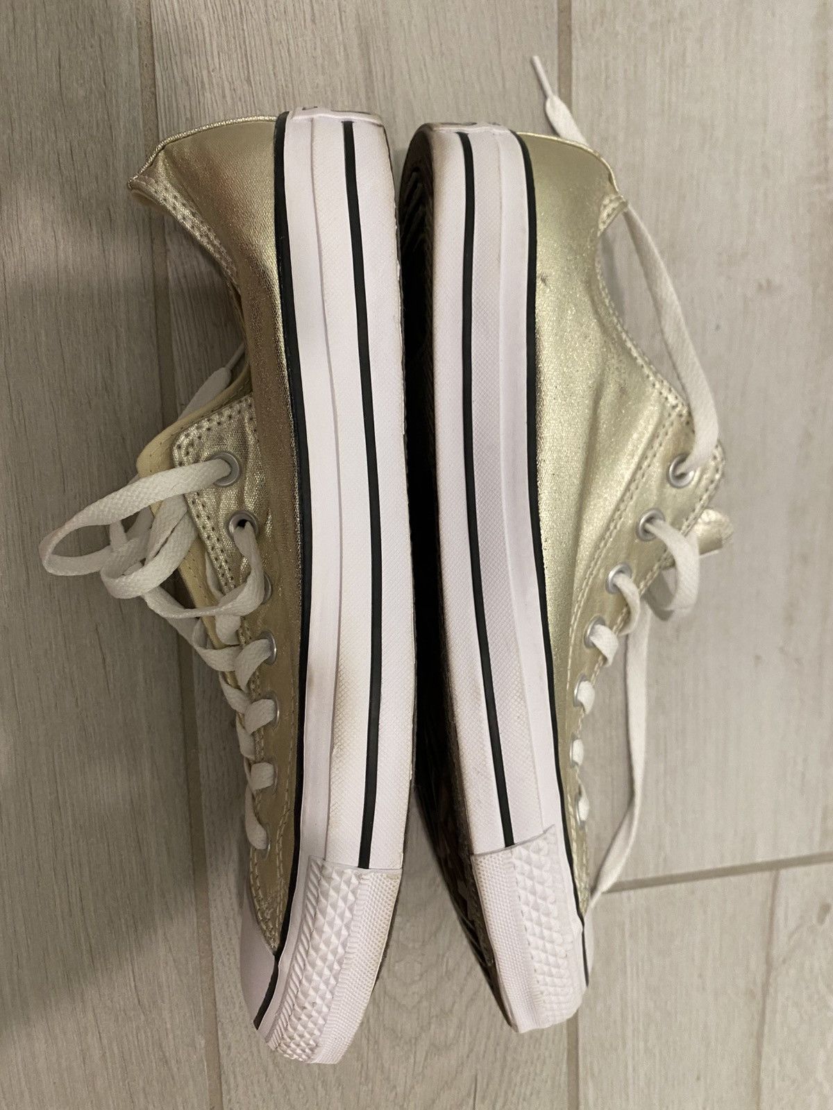 Converse Metallic Shiny Gold Low Top Chuck Taylor All Stars Size US 11 / EU 44 - 6 Thumbnail