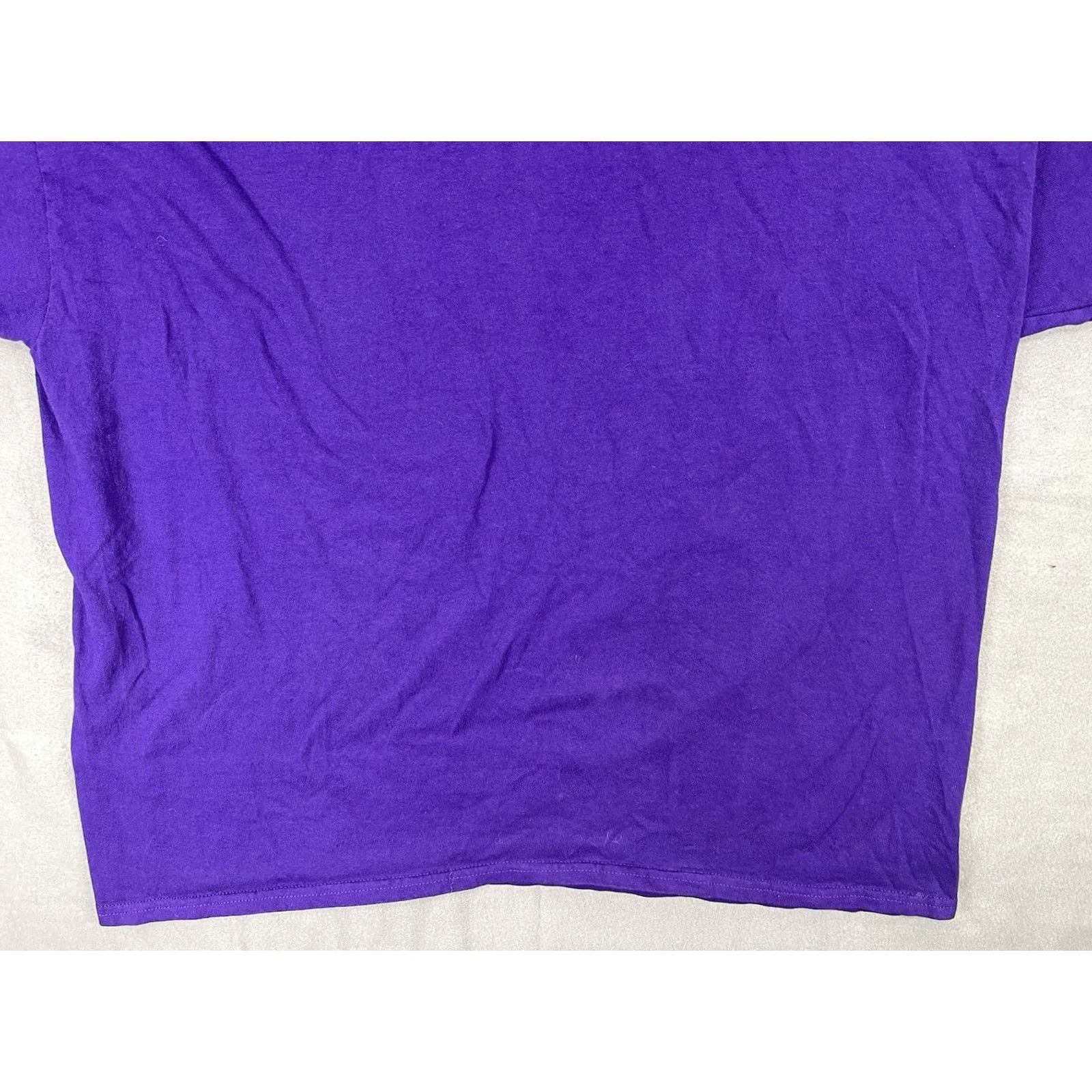 Gildan VINTAGE National Quilt Museum Paducah Kentucky Embroidered Purple 2XL T Shirt Unisex Adults Cotton Short Sleeve Quilted Graphic Print Gildan Size US XXL / EU 58 / 5 - 5 Thumbnail