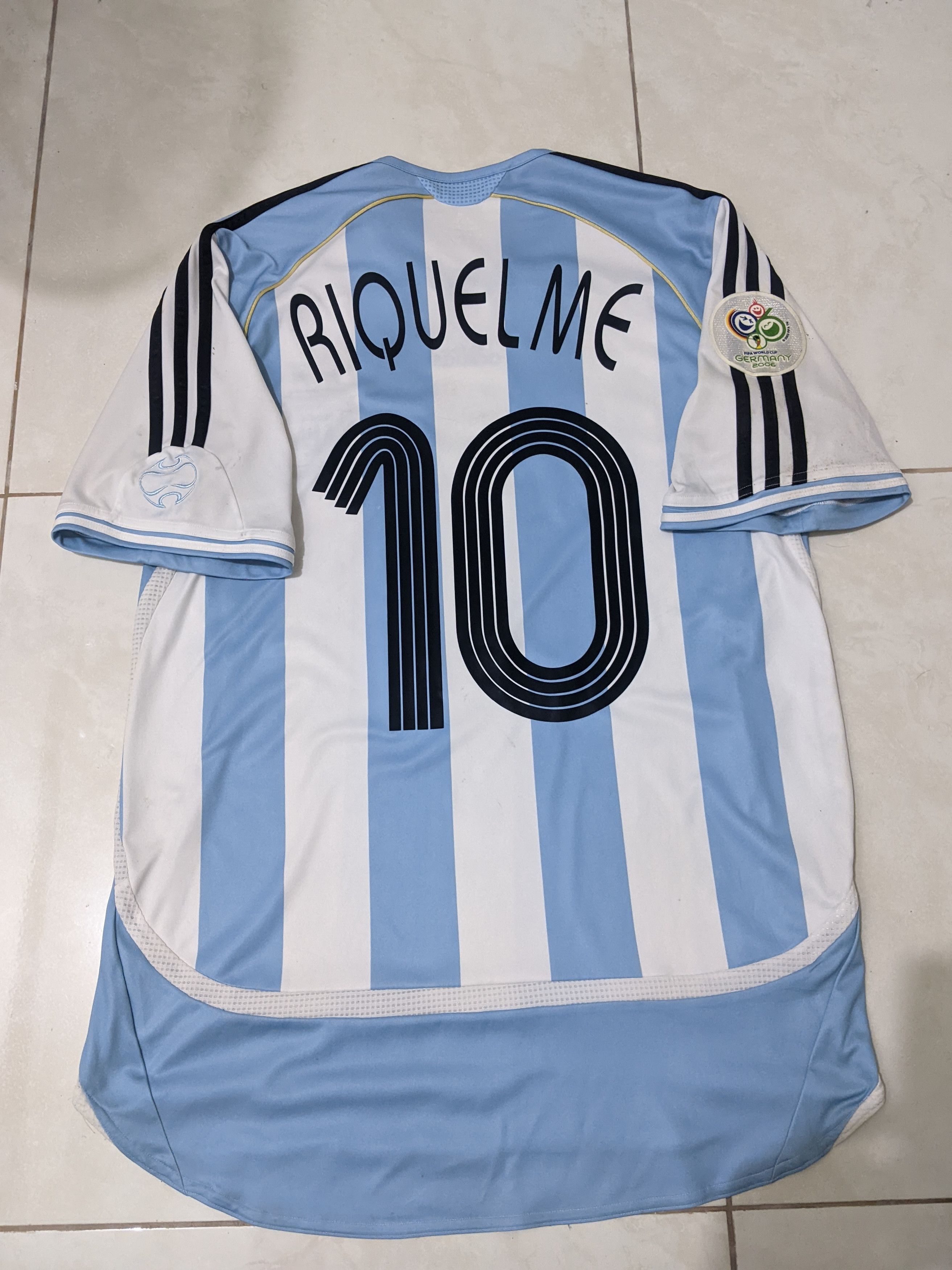 Adidas Jersey world cup 2006 home Riquelme football shirt Size US M / EU 48-50 / 2 - 2 Thumbnail