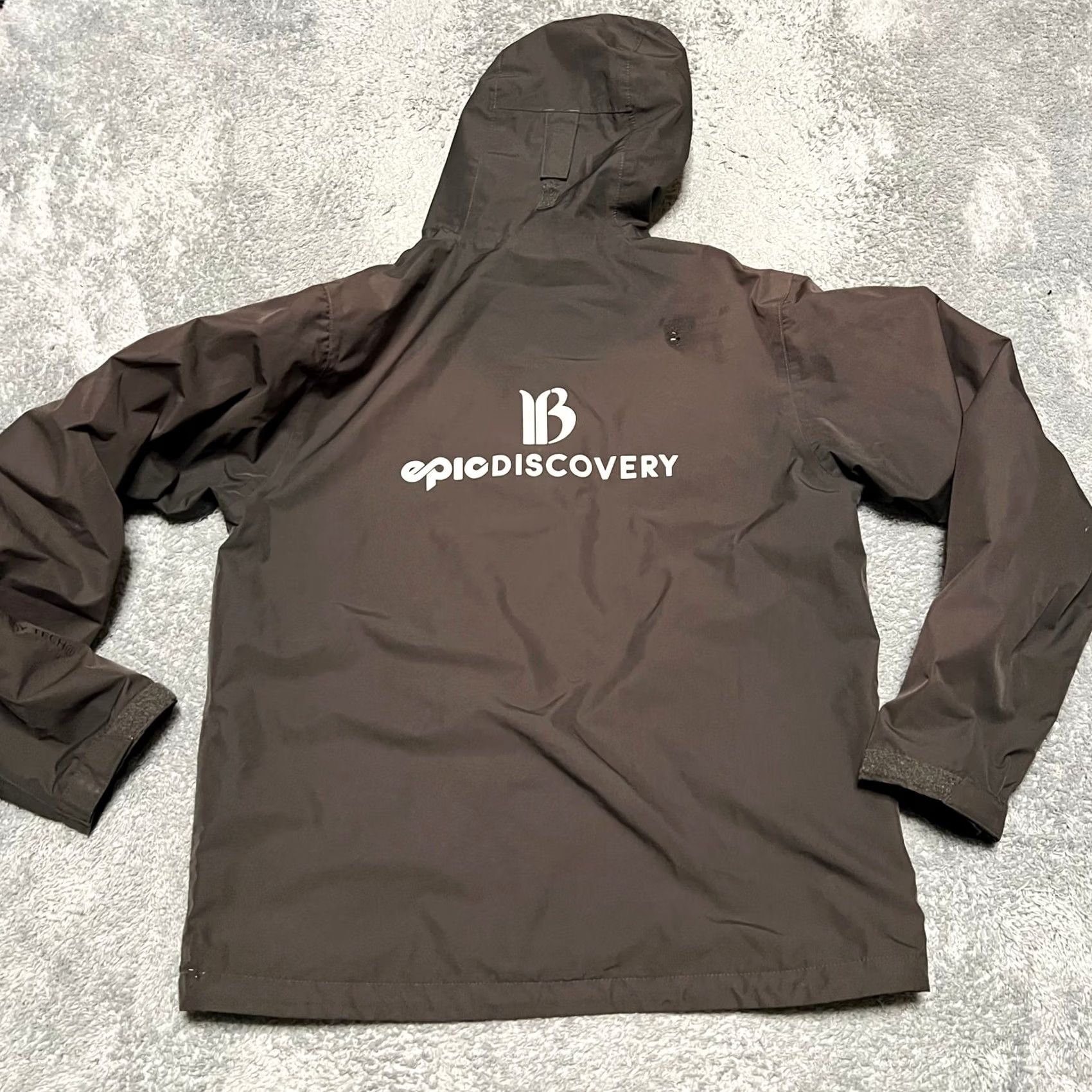Helly Hansen VINTAGE Helly Hansen Jacket Mens Medium Brown Rain Lightweight M Mens Brown Rain Coat Polyester 2010s Flaws Women? Size US M / EU 48-50 / 2 - 3 Thumbnail