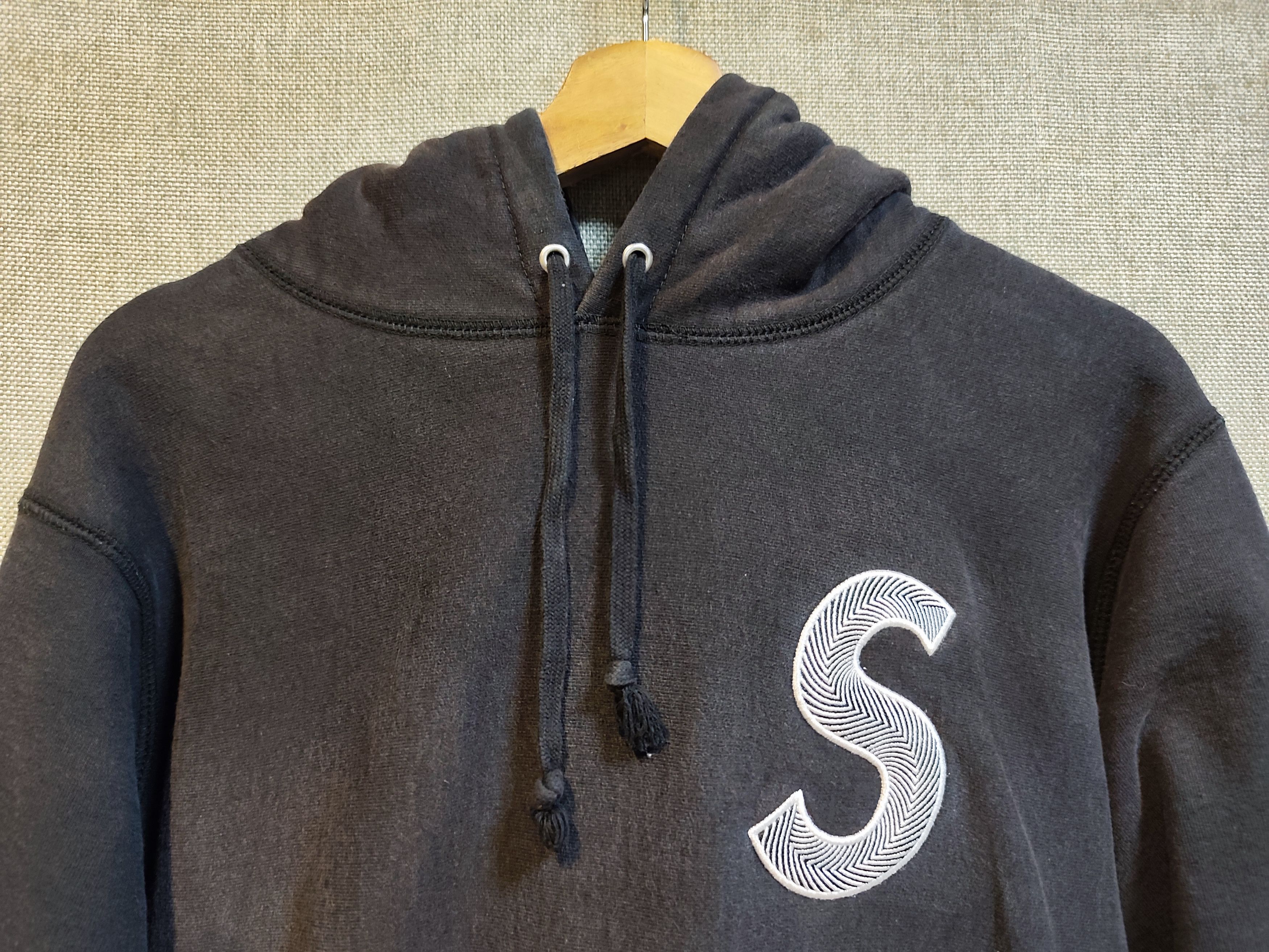 Supreme FW18 Supreme (S) Logo Sunfaded Hoodie Size US M / EU 48-50 / 2 - 5 Thumbnail