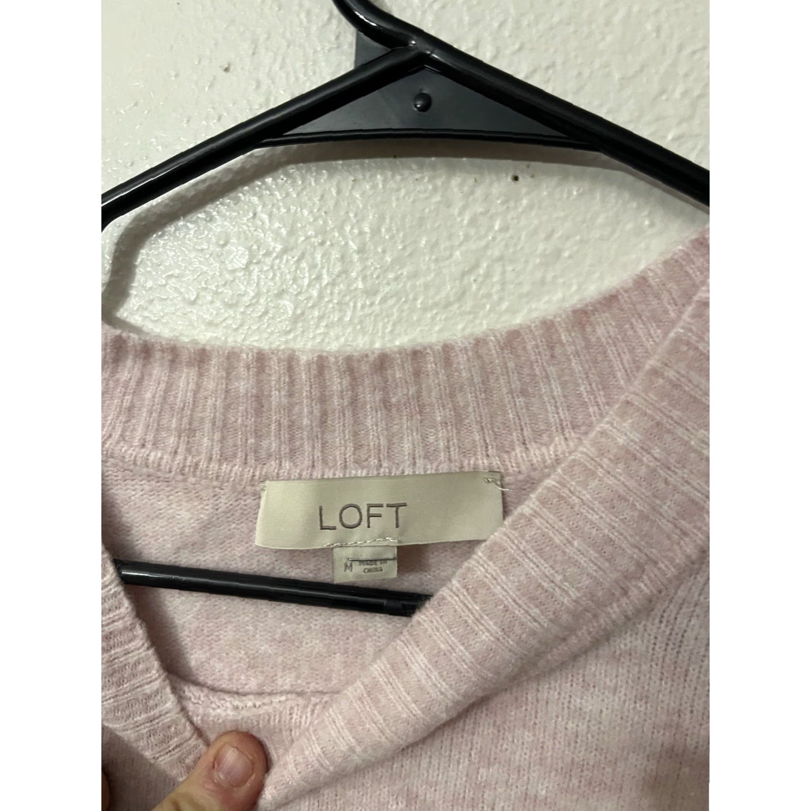 Loft Ann Taylor Loft Pink Long Sleeve Acrylic Blend Knit Crew Neck Sweater Size M Size M / US 6-8 / IT 42-44 - 3 Thumbnail