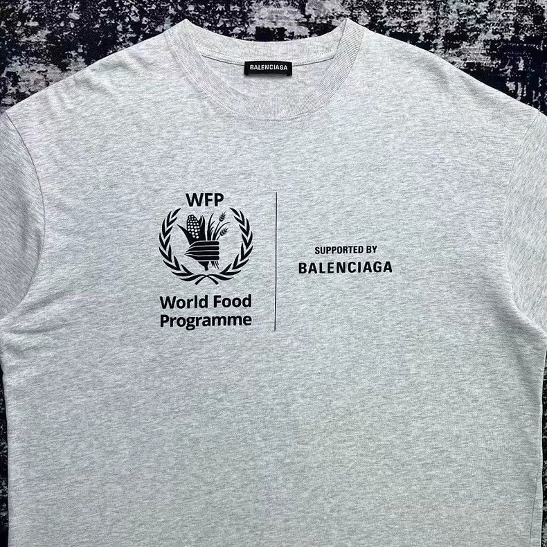 Balenciaga Balenciaga Logo Printed Short Sleeve Tee Size US M / EU 48-50 / 2 - 2 Thumbnail