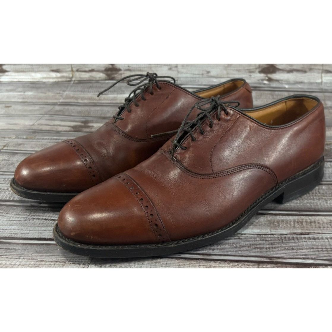 Allen Edmonds Allen Edmonds Byron Leather Cap Toe Oxford Dress Shoes Size Size US 9.5 / EU 42-43 - 1 Thumbnail