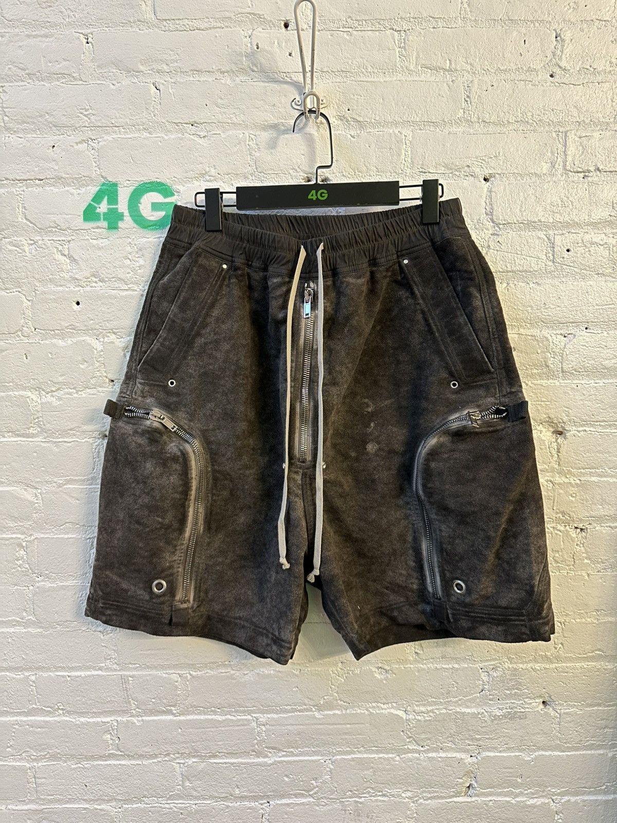 Rick Owens Rick Owens Blistered Suede Dyed Shorts Size US 32 / EU 48 - 1 Thumbnail