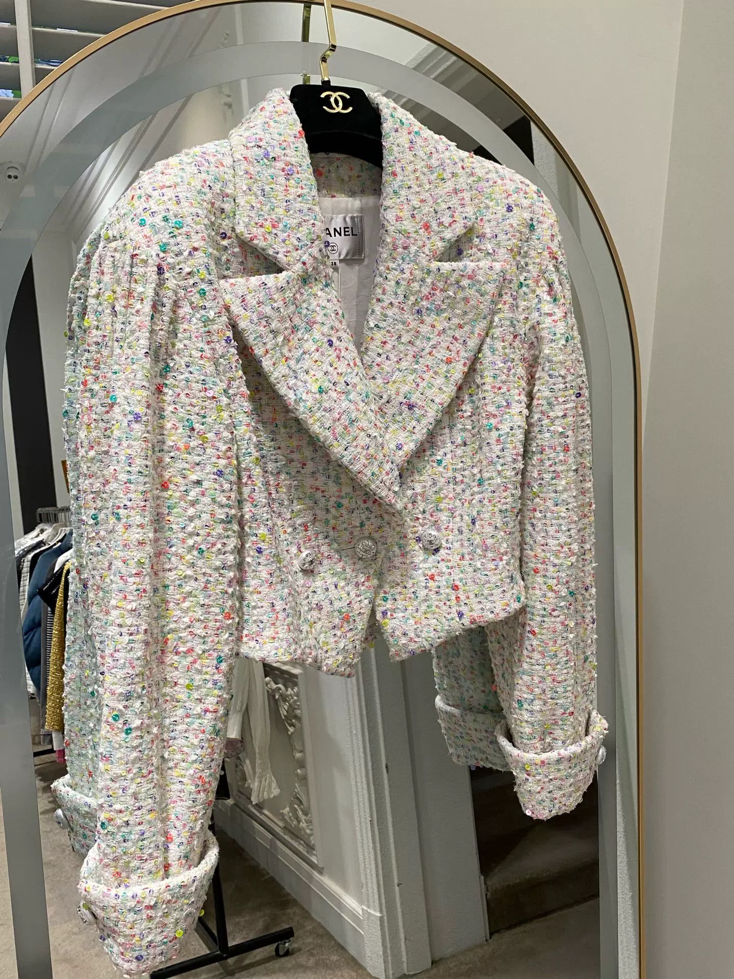 Chanel Chanel 2023 White Tweed Jacket FR38 Size US S / EU 44-46 / 1 - 1 Thumbnail