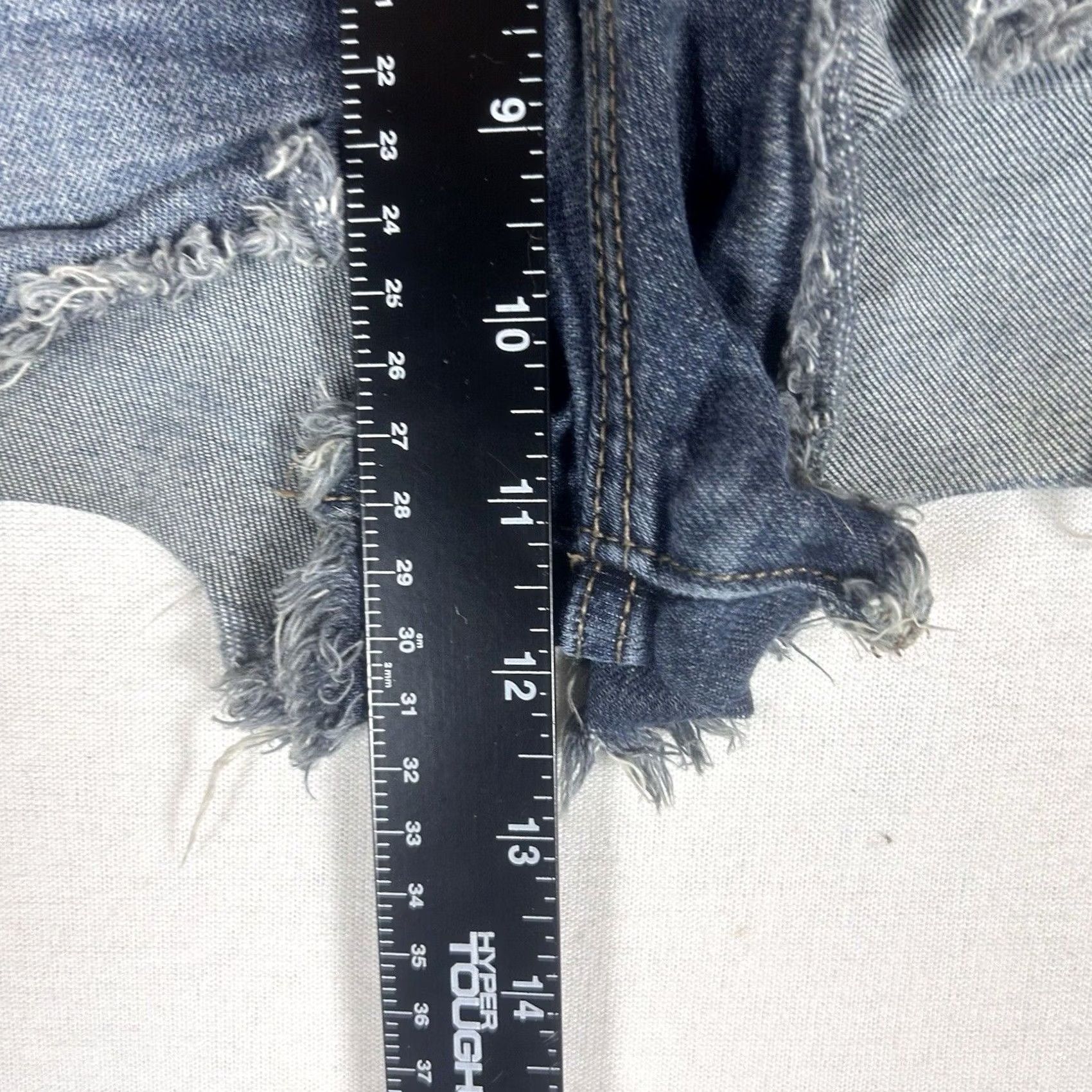 Vintage Victoria's Secret PINK Women's Jeans Shorts Size 2 Distressed Denim Cut-Off Blue Size 26" / US 2 / IT 38 - 7 Thumbnail