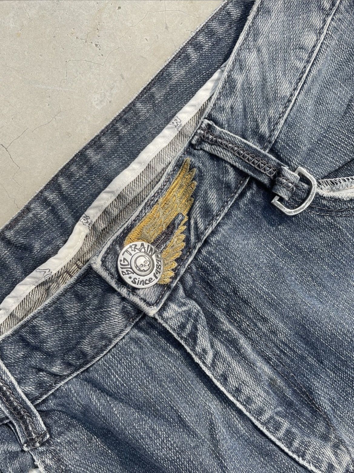 Japanese Brand Vintage Big Train Japanese brand Size US 36 / EU 52 - 5 Thumbnail