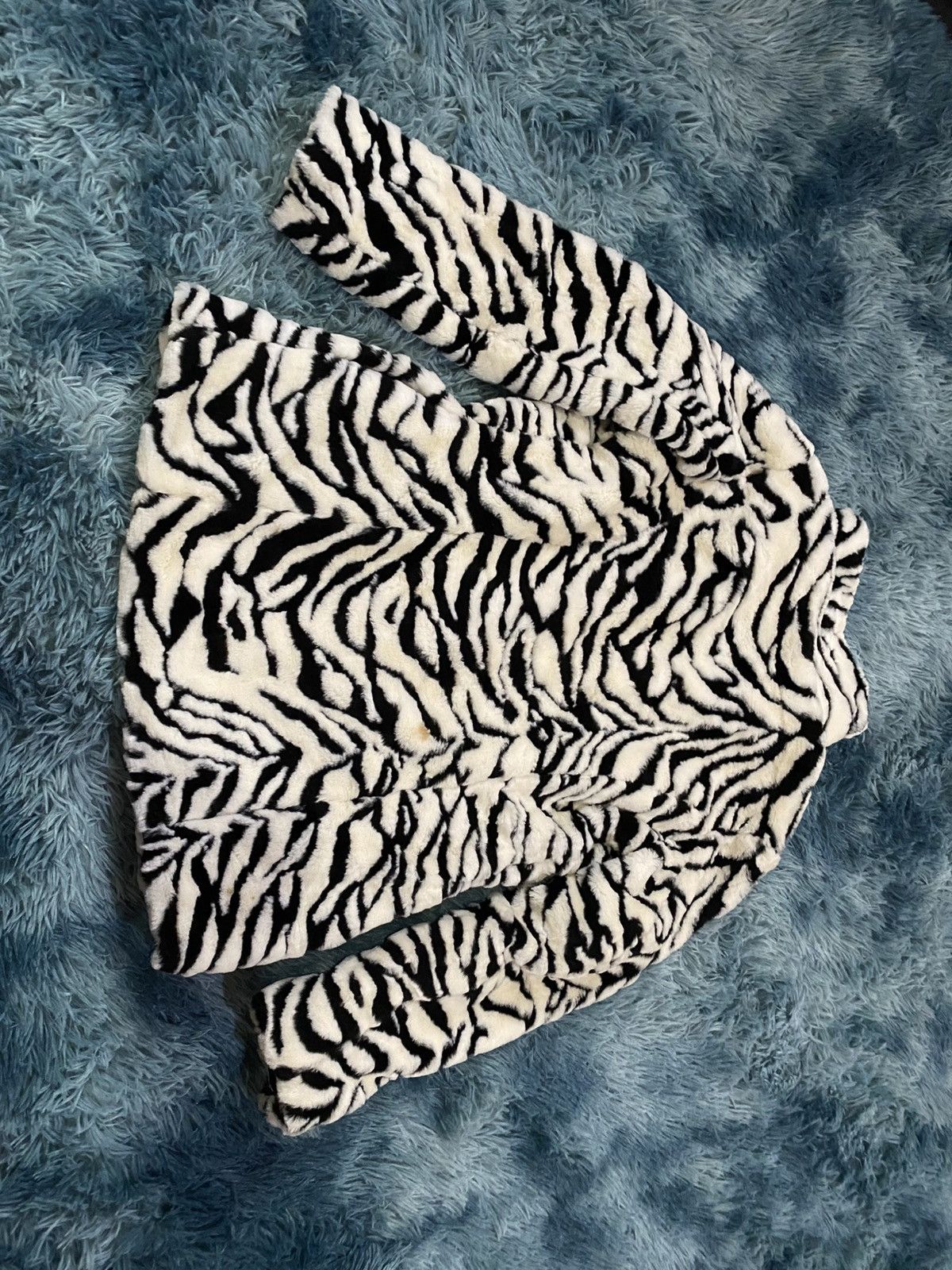 Other Vintage Zebra Print Faux Fur Coat – Bold Statement Outerwear Size M / US 6-8 / IT 42-44 - 4 Thumbnail