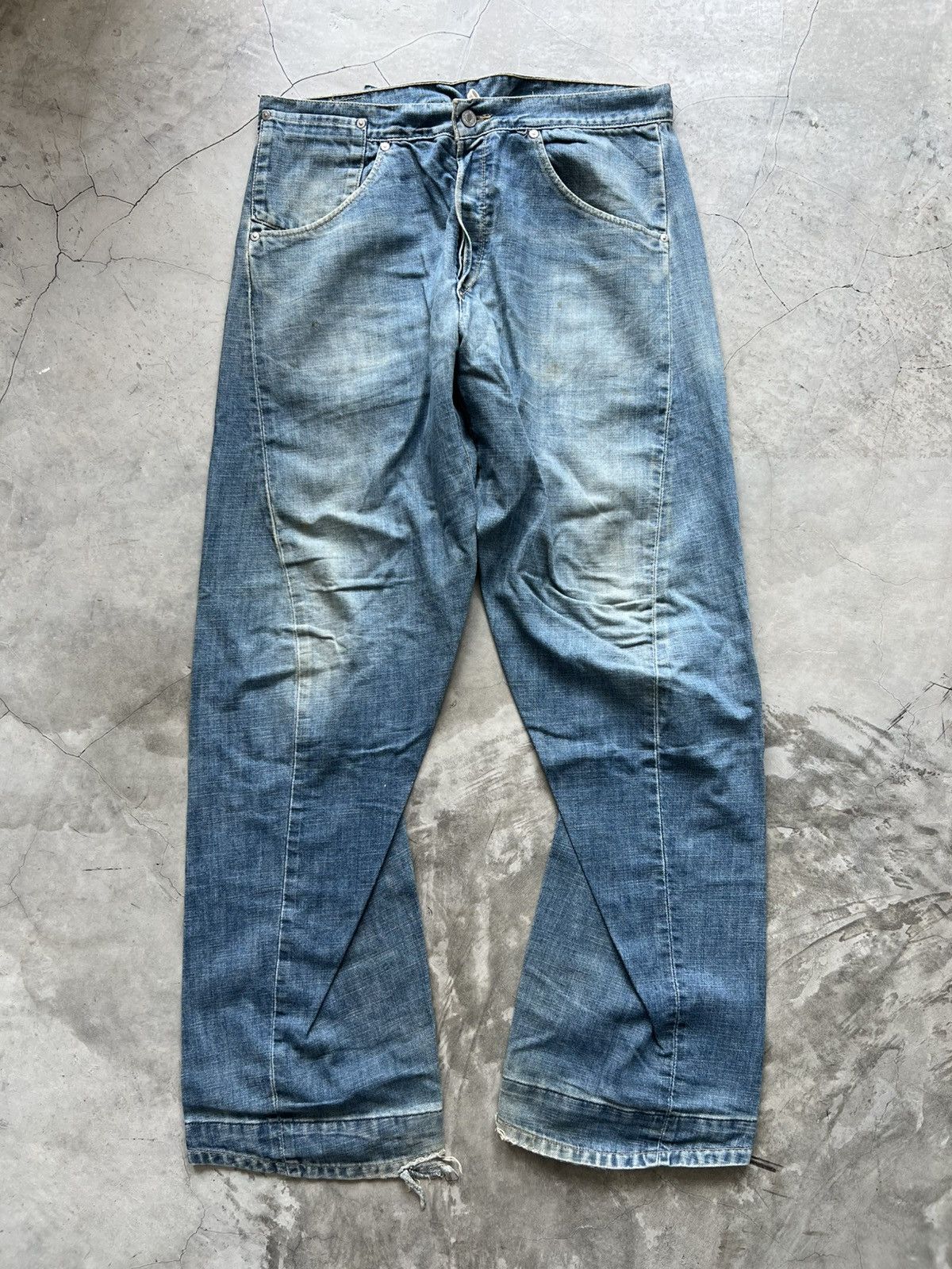Jean × Levi's Levis engineered jeans - W34 | Grailed