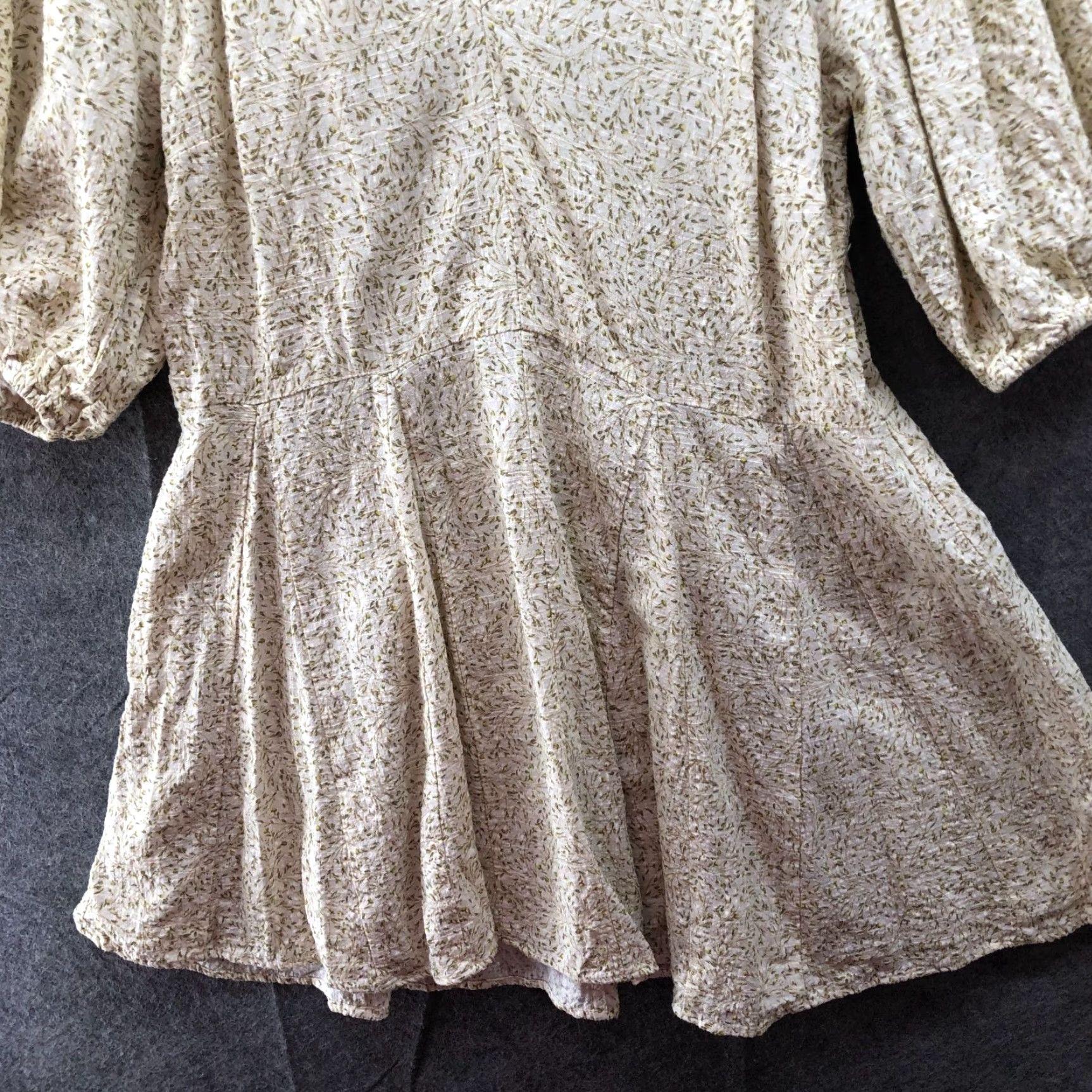 H&M H&M Balloon Sleeve Mini Dress Womens M V-Neck A-Line Oversized Floral Yellow Size M / US 6-8 / IT 42-44 - 4 Thumbnail
