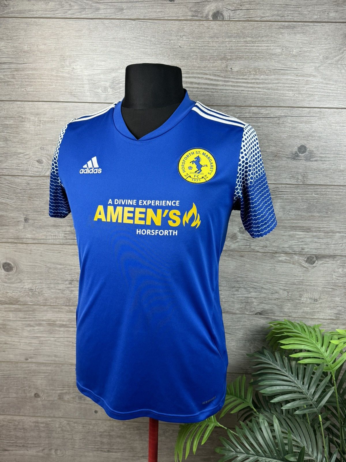 Adidas Adidas Soccer Jersey Streetwear Tee T-shirt size M Size US M / EU 48-50 / 2 - 2 Thumbnail