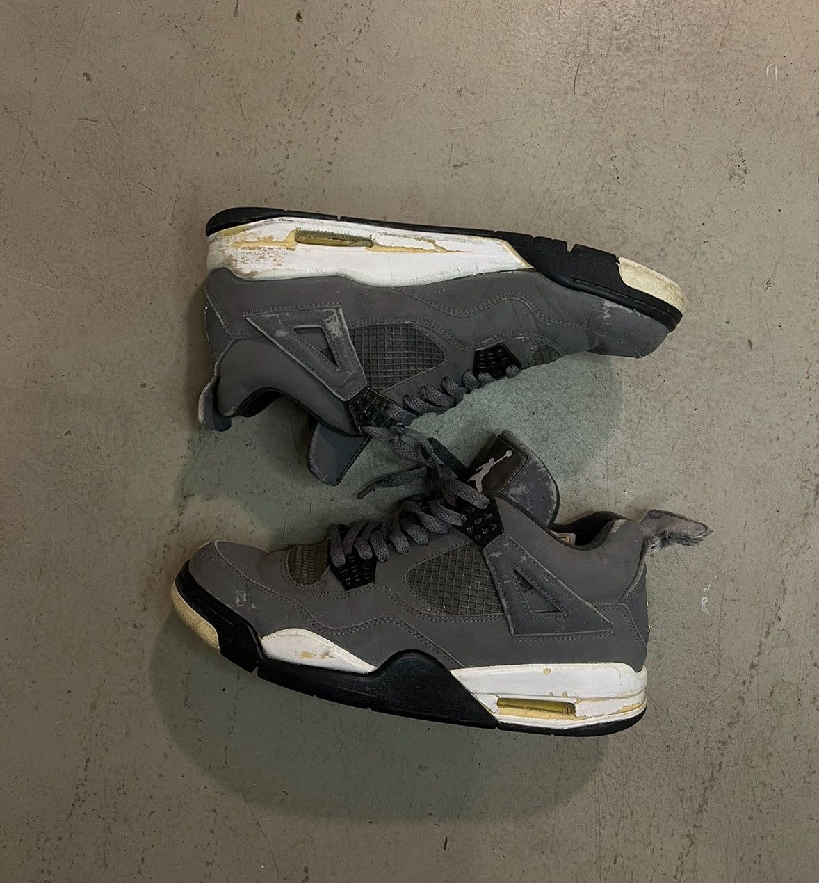 Jordan Brand Jordan IV Cool Grey 2004 Size US 9.5 / EU 42-43 - 2 Thumbnail