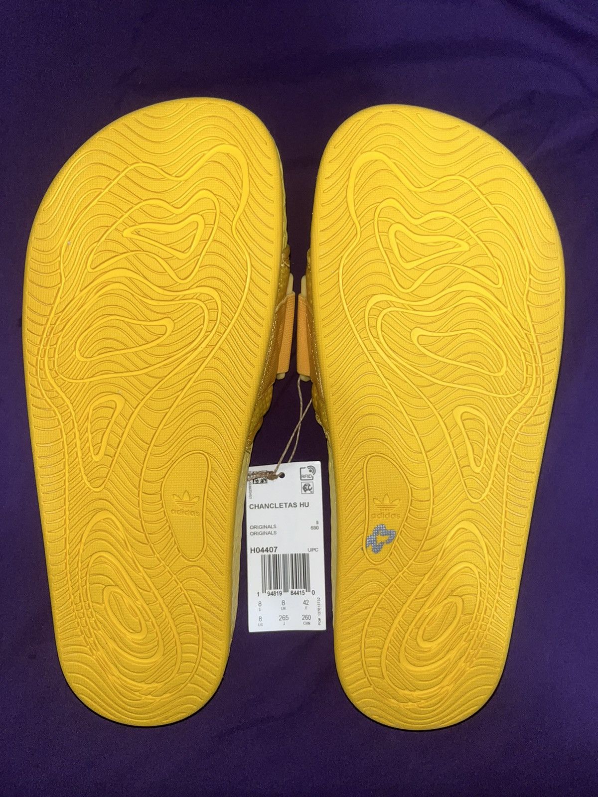 Adidas × Human Made × Pharrell Adidas Boost Slide Pharrell CHANCLETAS Size US 8 / EU 41 - 3 Thumbnail