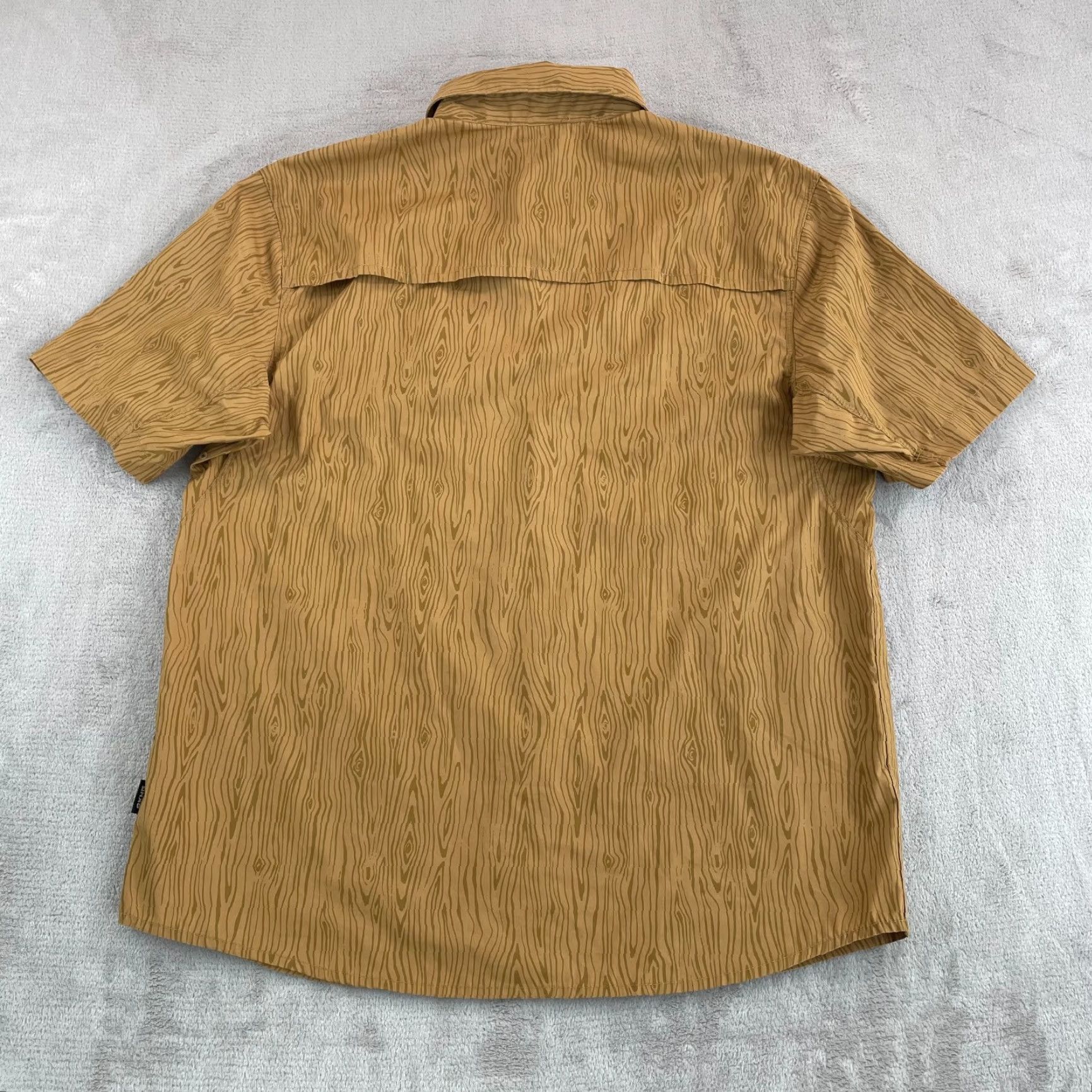 Vintage Alaskan Hardgear Fishing Shirt Men Medium Woodgrain Untucked Vented Outdoors NEW Size US M / EU 48-50 / 2 - 4 Thumbnail