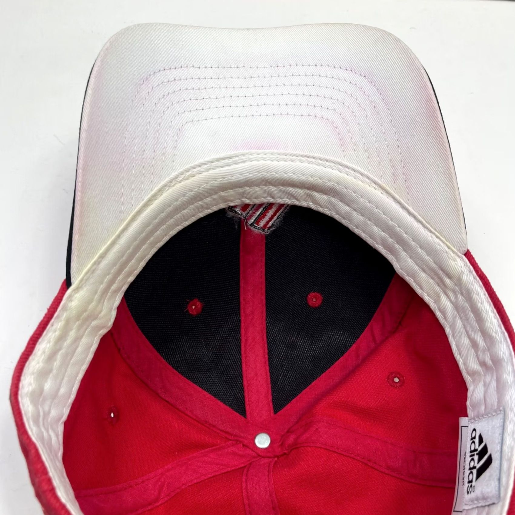Adidas Adidas Hat Red Adjustable Strapback 3-D Logo Distressed Look Size ONE SIZE - 6 Thumbnail