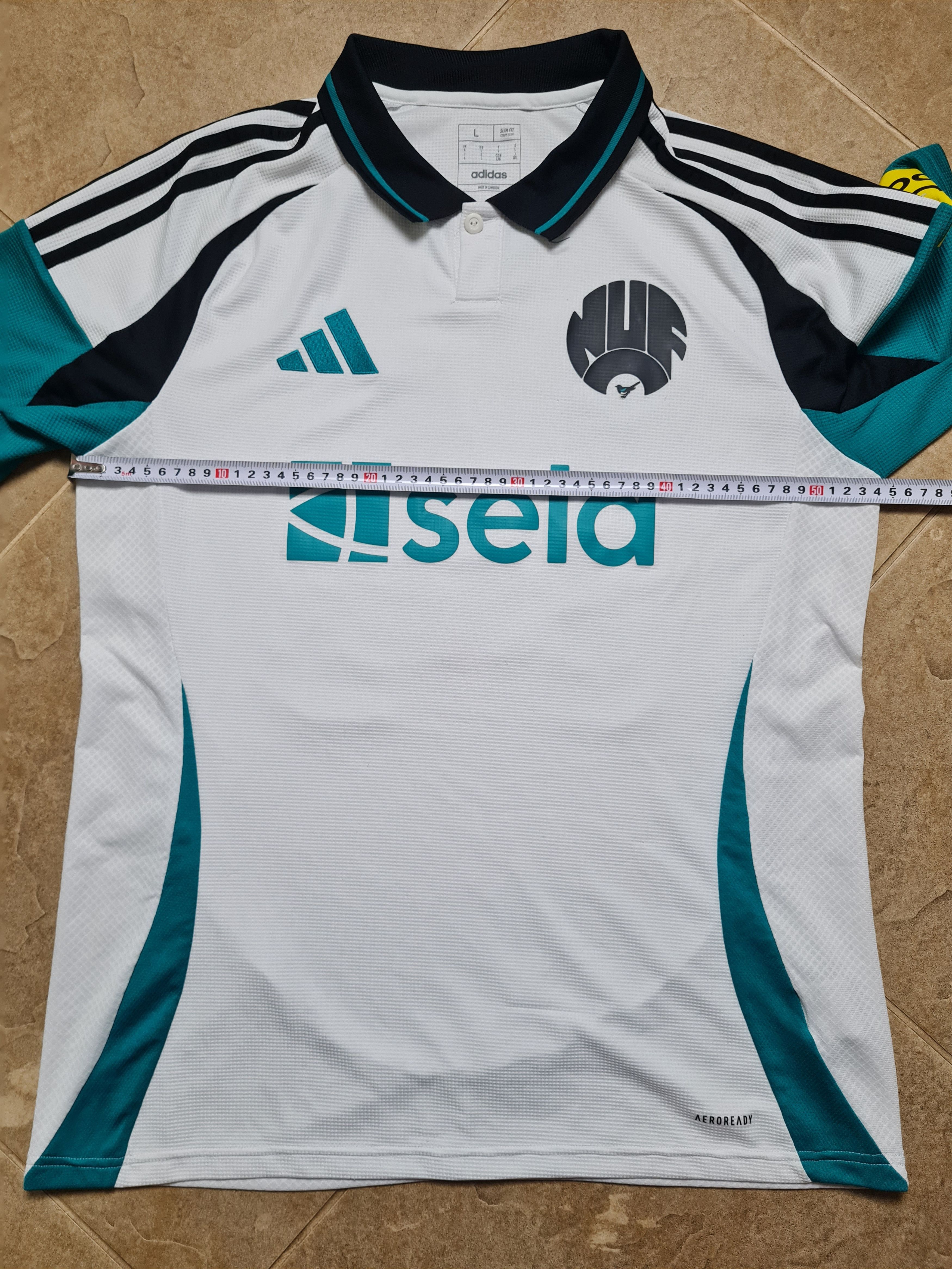 Adidas Adidas Newcastle United 24/25 Third Authentic ISAK #14 Size US L / EU 52-54 / 3 - 9 Thumbnail