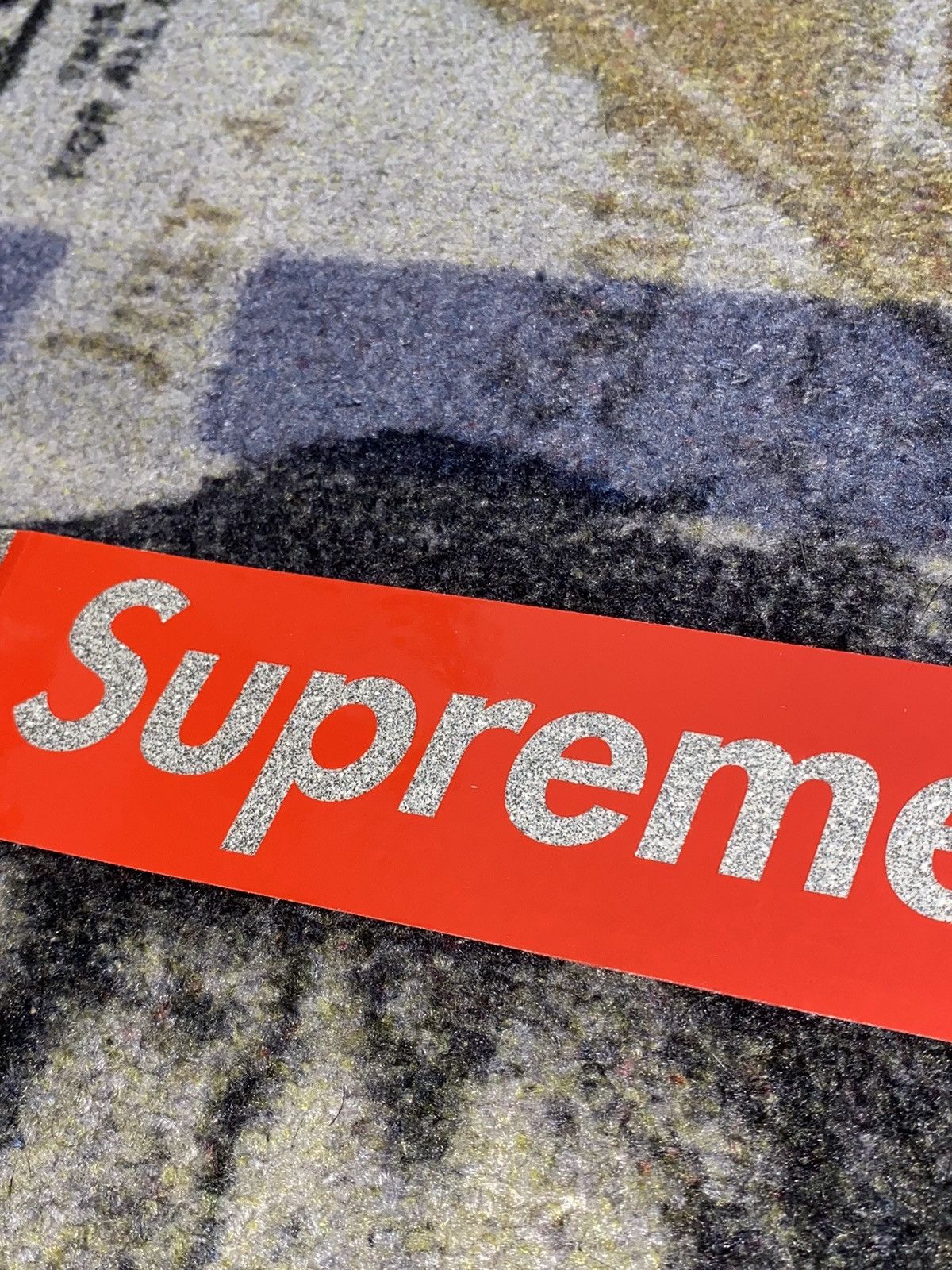 Supreme Supreme Glitter Box Logo Sticker Red Size ONE SIZE - 2 Thumbnail