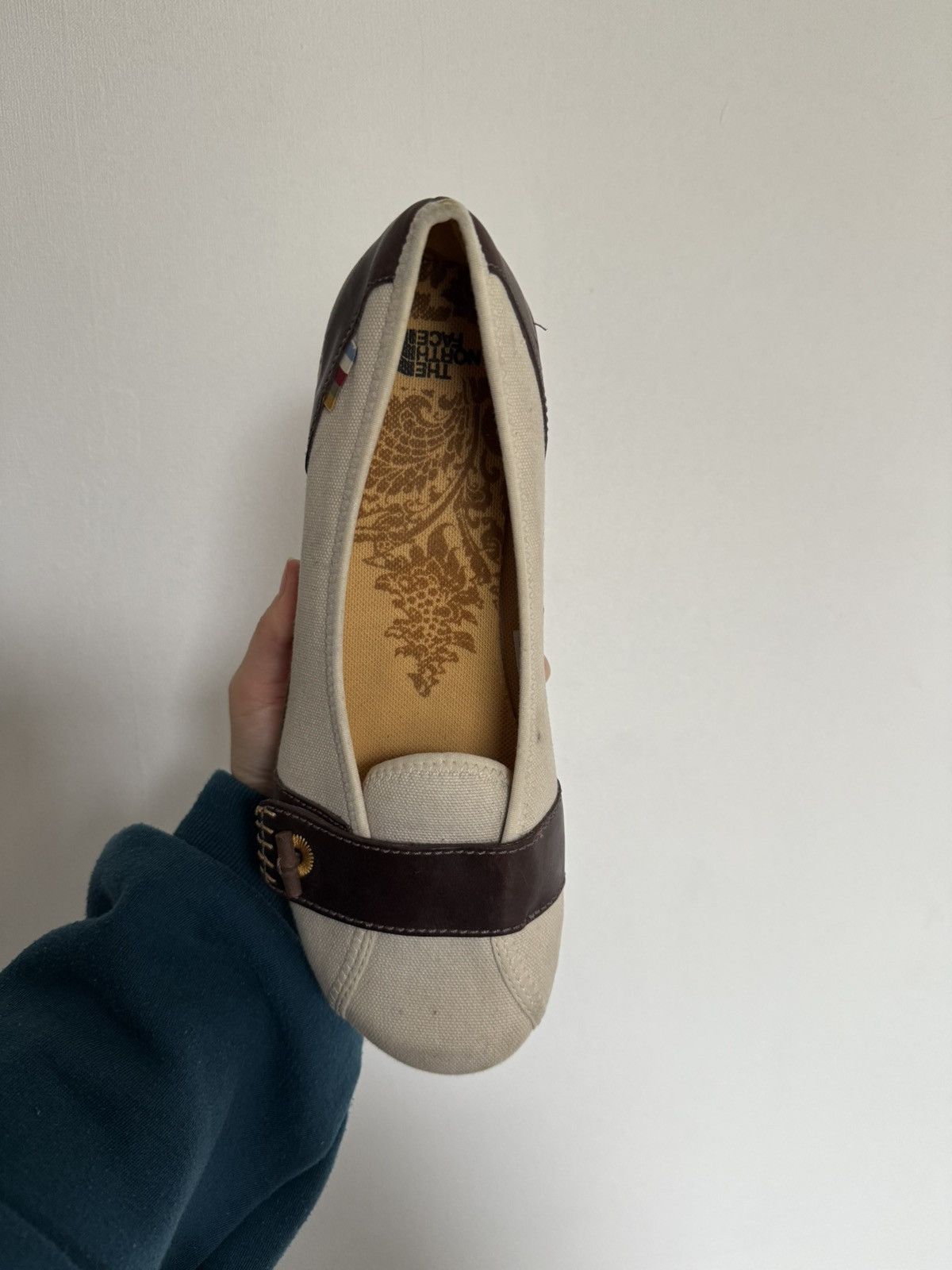 The North Face Vintage The North Face Women's Tan and Brown Loafers Size US 7 / IT 37 - 5 Thumbnail