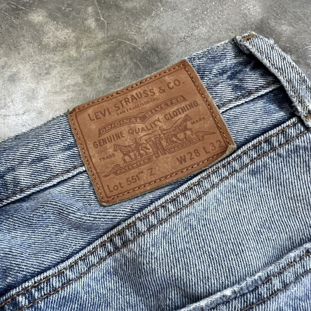 Levi's Vintage Levi’s 551 Z Big E Straight fit Jeans Size US 28 / EU 44 - 6 Thumbnail