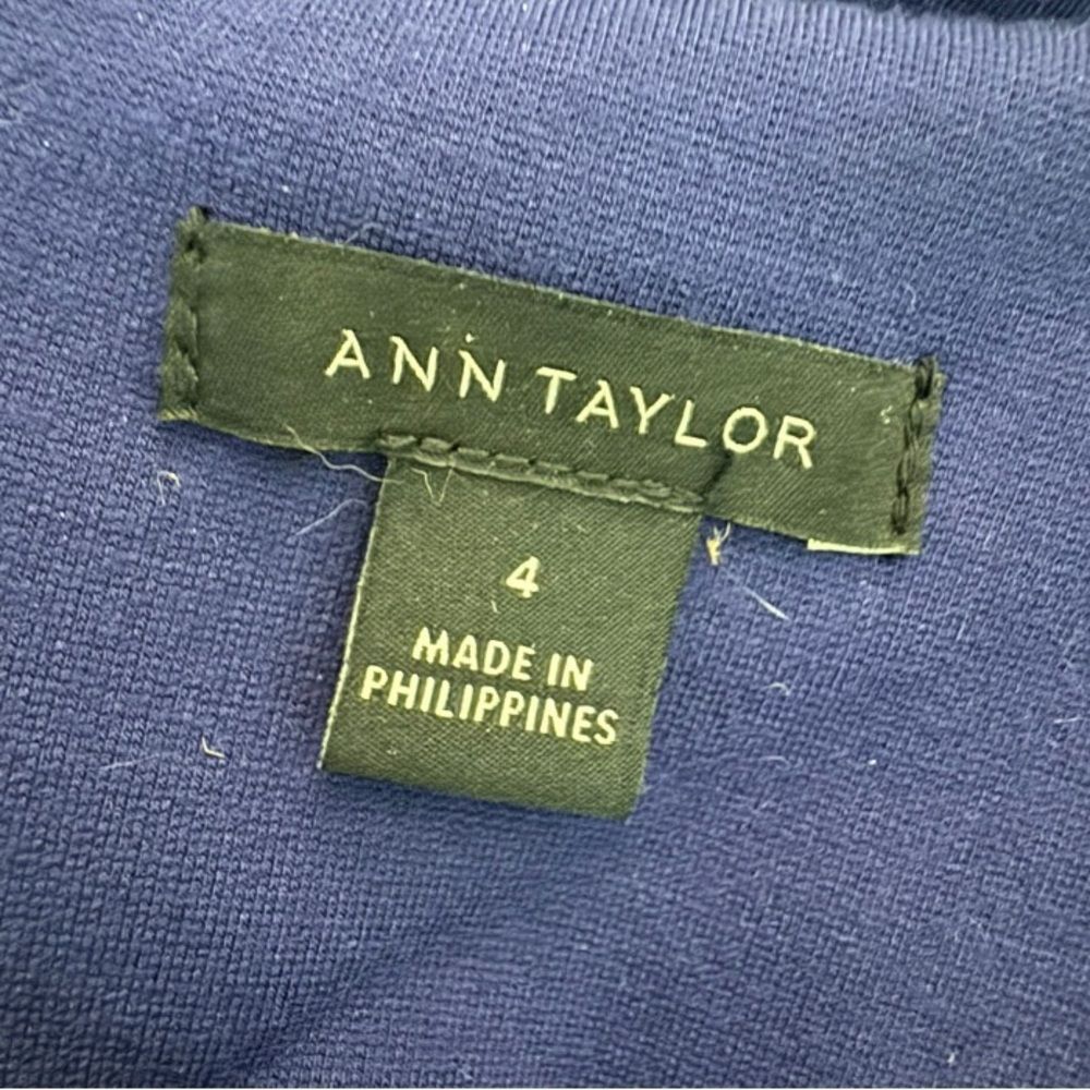 Ann Taylor Ann Taylor SZ 4 Ponte Knit Sheath flare Knee Length Short Sl Size S / US 4 / IT 40 - 5 Thumbnail